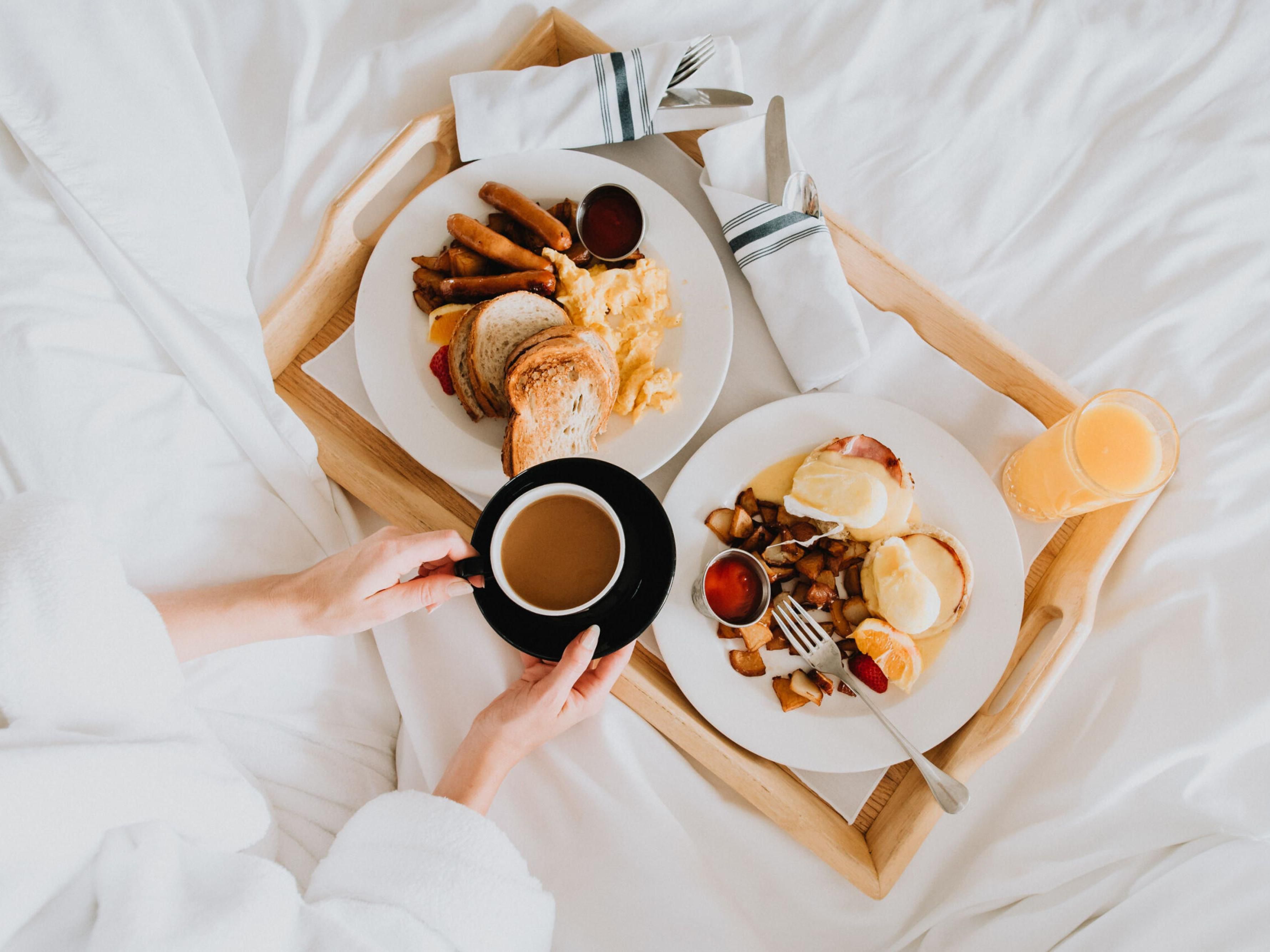 Enjoy a complimentary breakfast during your stay at Holiday Inn Lima Miraflores! Nestled in the heart of Lima's vibrant shopping, nightlife, and luxury zone, our hotel offers the perfect location to explore the best that Lima has to offer—all within walking distance. Experience the convenience and excitement of the city right at your doorstep!