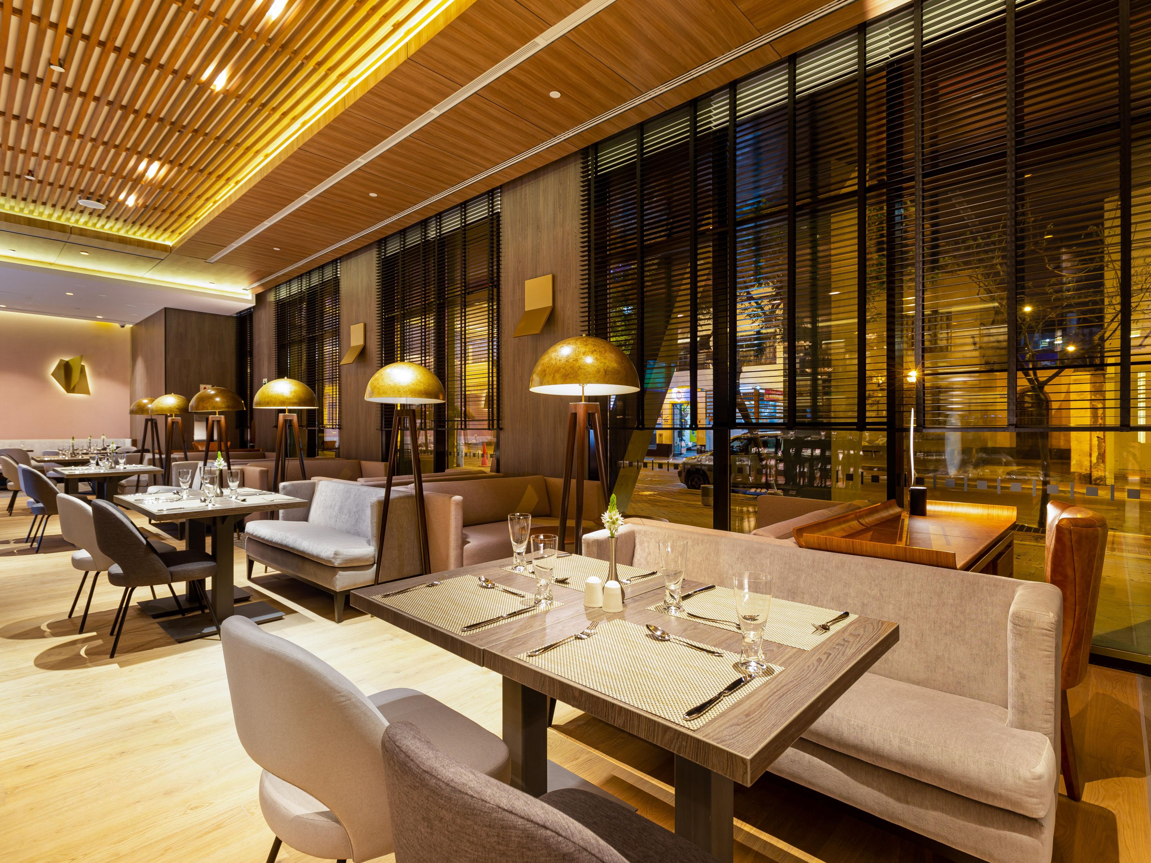 Delight yourself with Peruvian, international and fusion cuisine that explores unique flavors through regional Peruvian ingredients, and offers in each dish an experience of flavor and art. A menu with varied options for all tastes in our breakfasts, lunches, tea time and dinners that will please your senses.