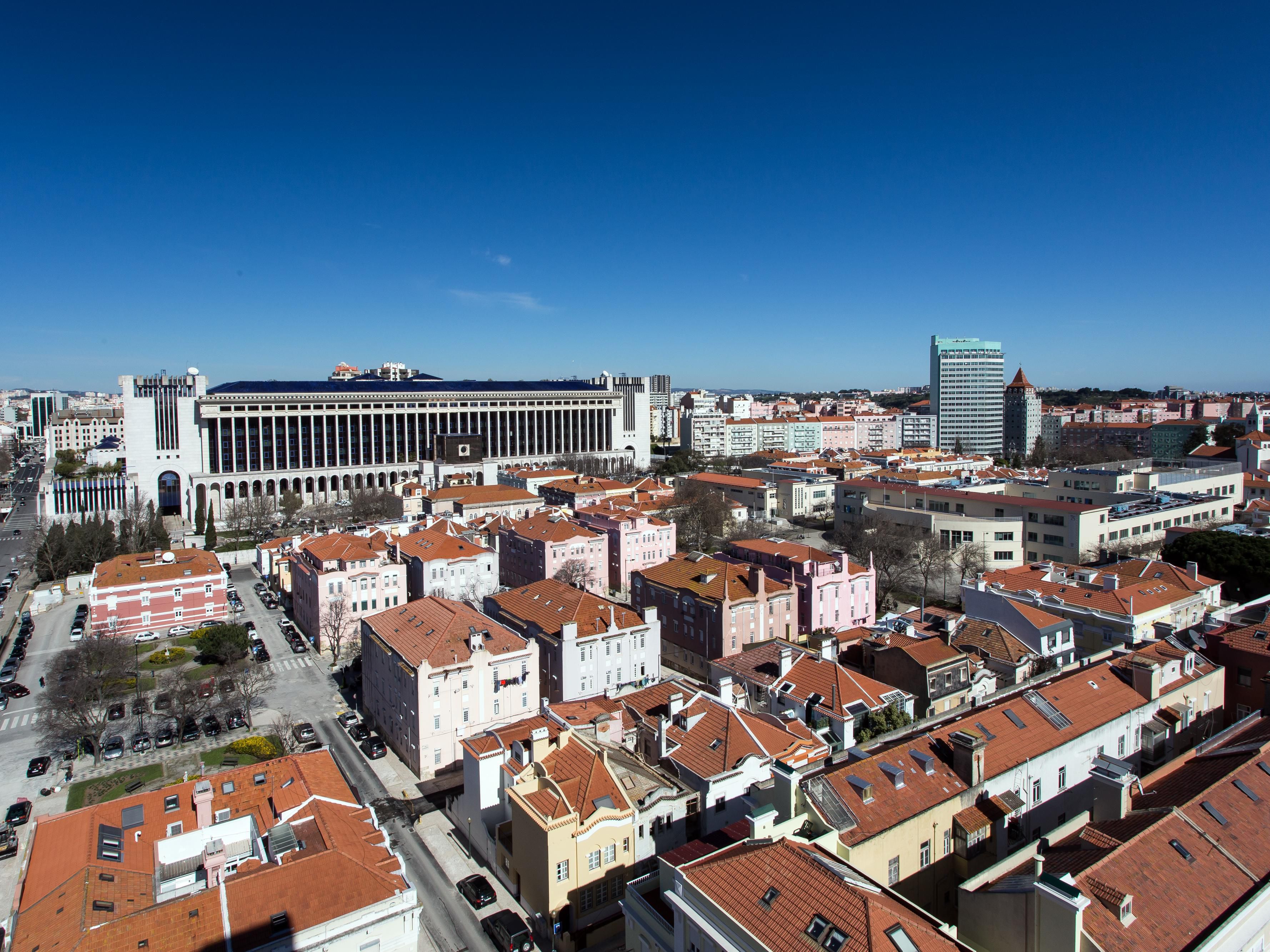 Hotels Near Lisbon Airport Holiday Inn Hotel Lisbon