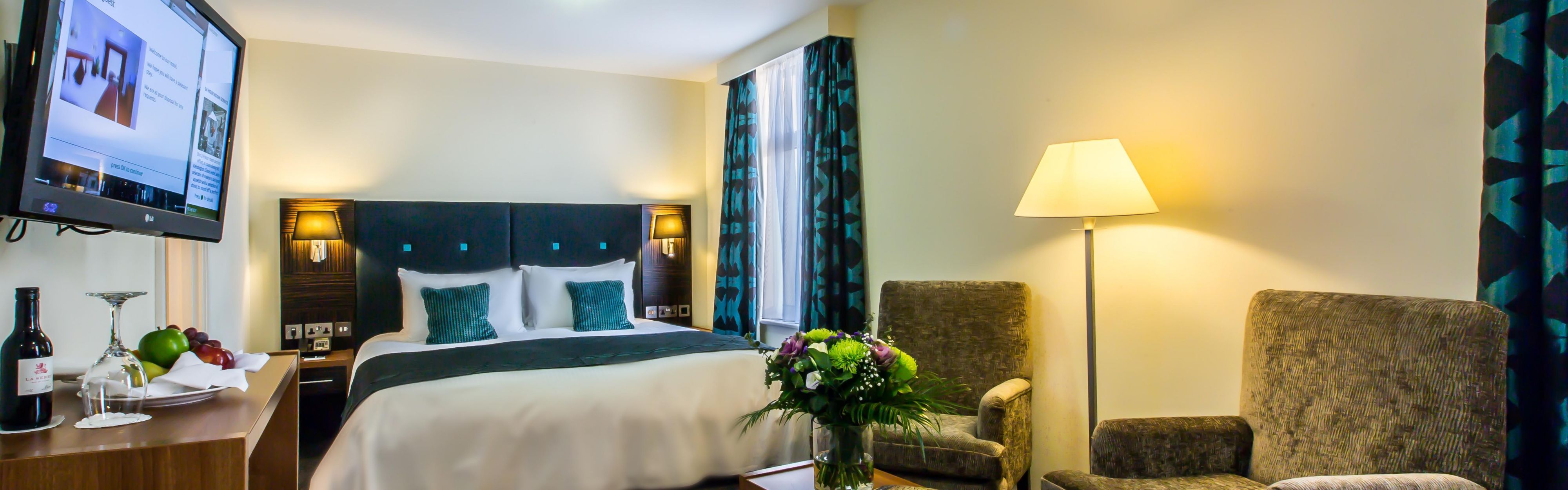 Hotel Mit Pool Holiday Inn London Kensington High St