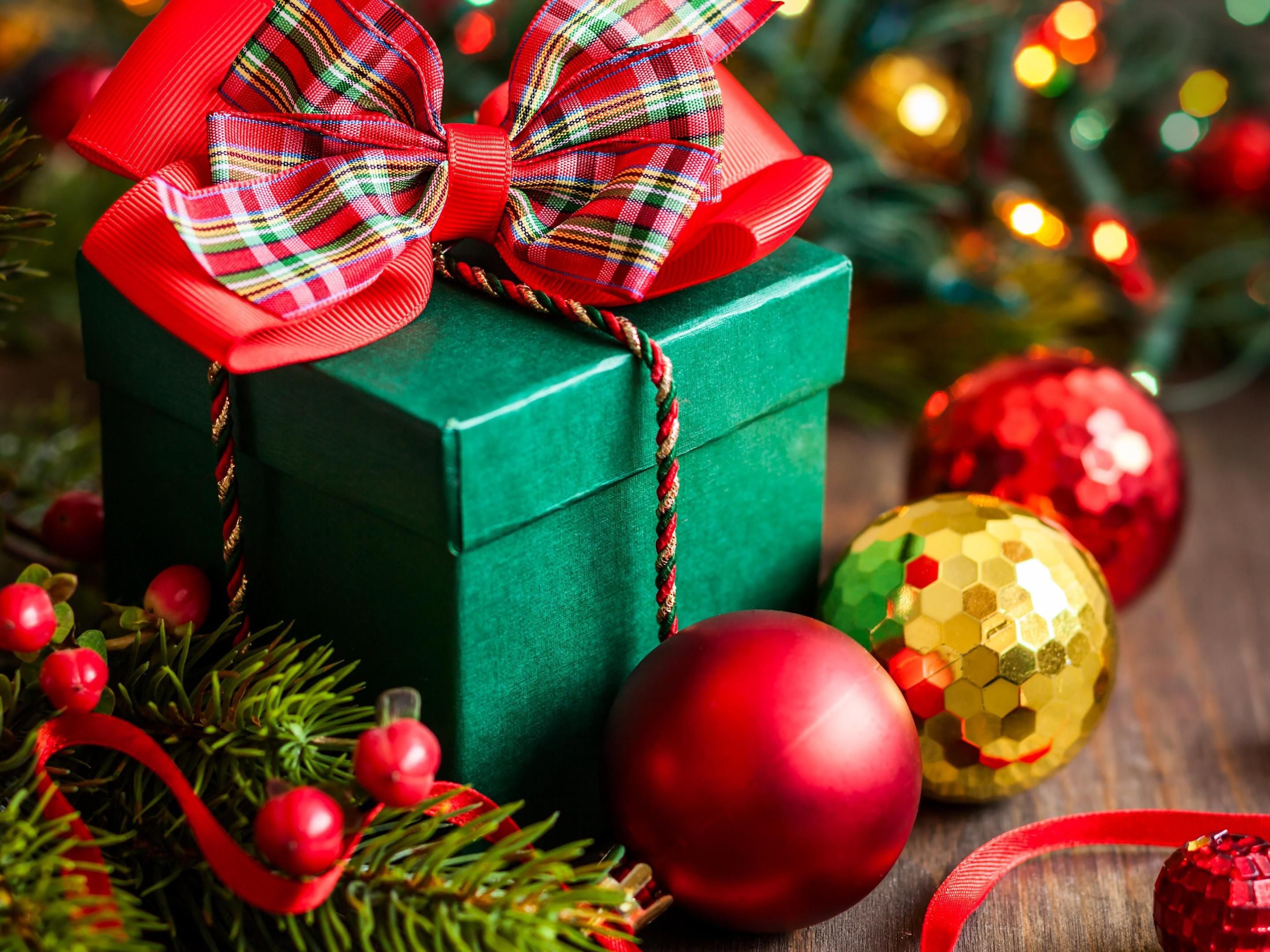 Celebrate Christmas at Holiday Inn Brentford Lock: Festive 3 course buffet, glass of champagne on arrival and half a bottle of wine for £65 per person. Children are £45 each and children under 5 go free.
Call or email to book before 20th December.
