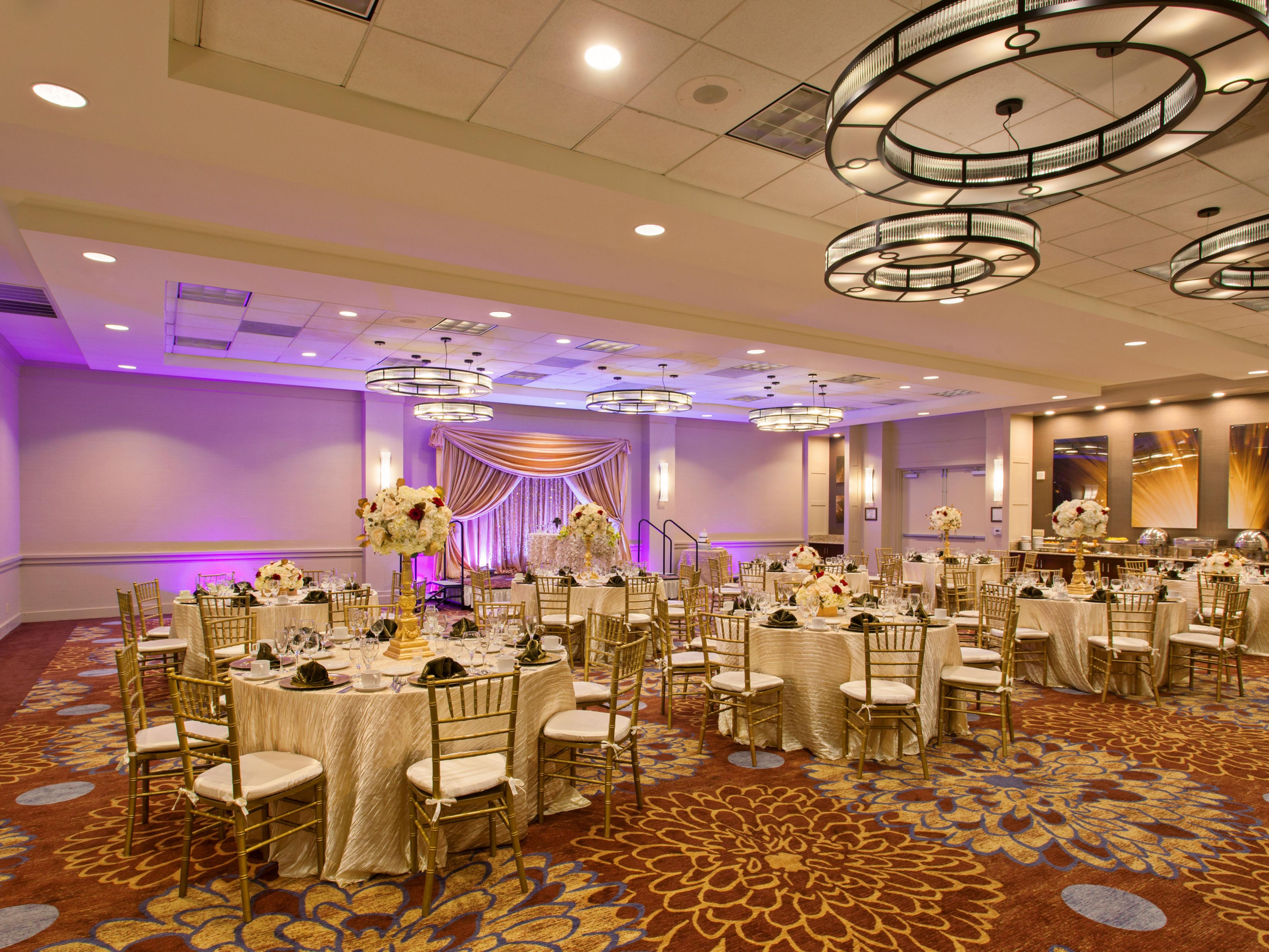 Our spacious, multi-functional meeting space offers everything you need for an unforgettable event, and we’re here to help you pull it off flawlessly.  Whether you need a venue for a business meeting or training, or for celebrations like a family reunion or wedding, you won't find a better deal in the Long Beach area.
