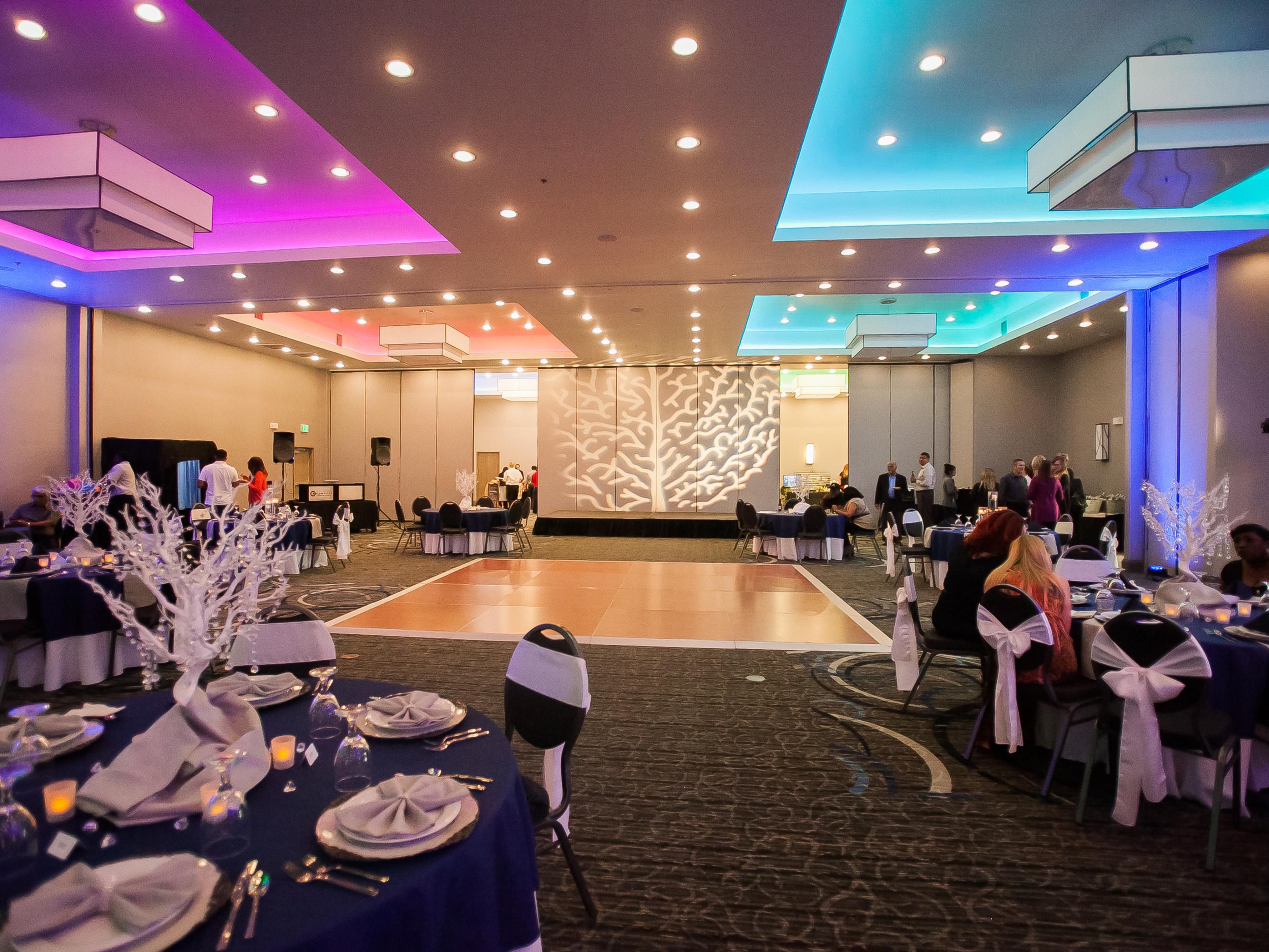 Plan the perfect wedding with our dedicated team & exclusive event space. Customize your event with stunning decor for a dream wedding made to order.
