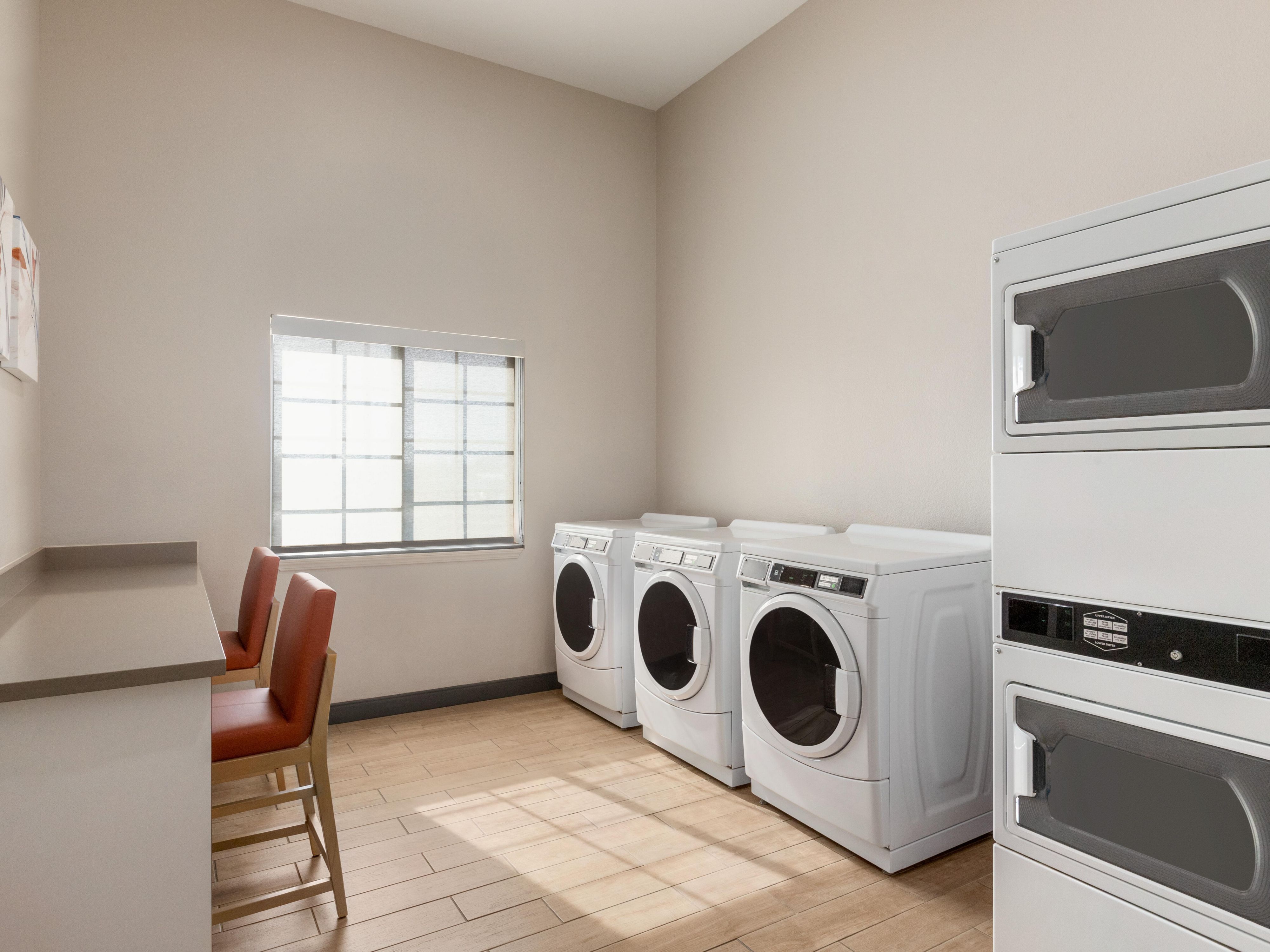 Our 24 hour guest laundry facility offers convenience and peace of mind for travelers who like to stay fresh and prepared throughout their stay. Equipped with modern washers and dryers, it allows guests to easily take care of their laundry at any time, day or night. 