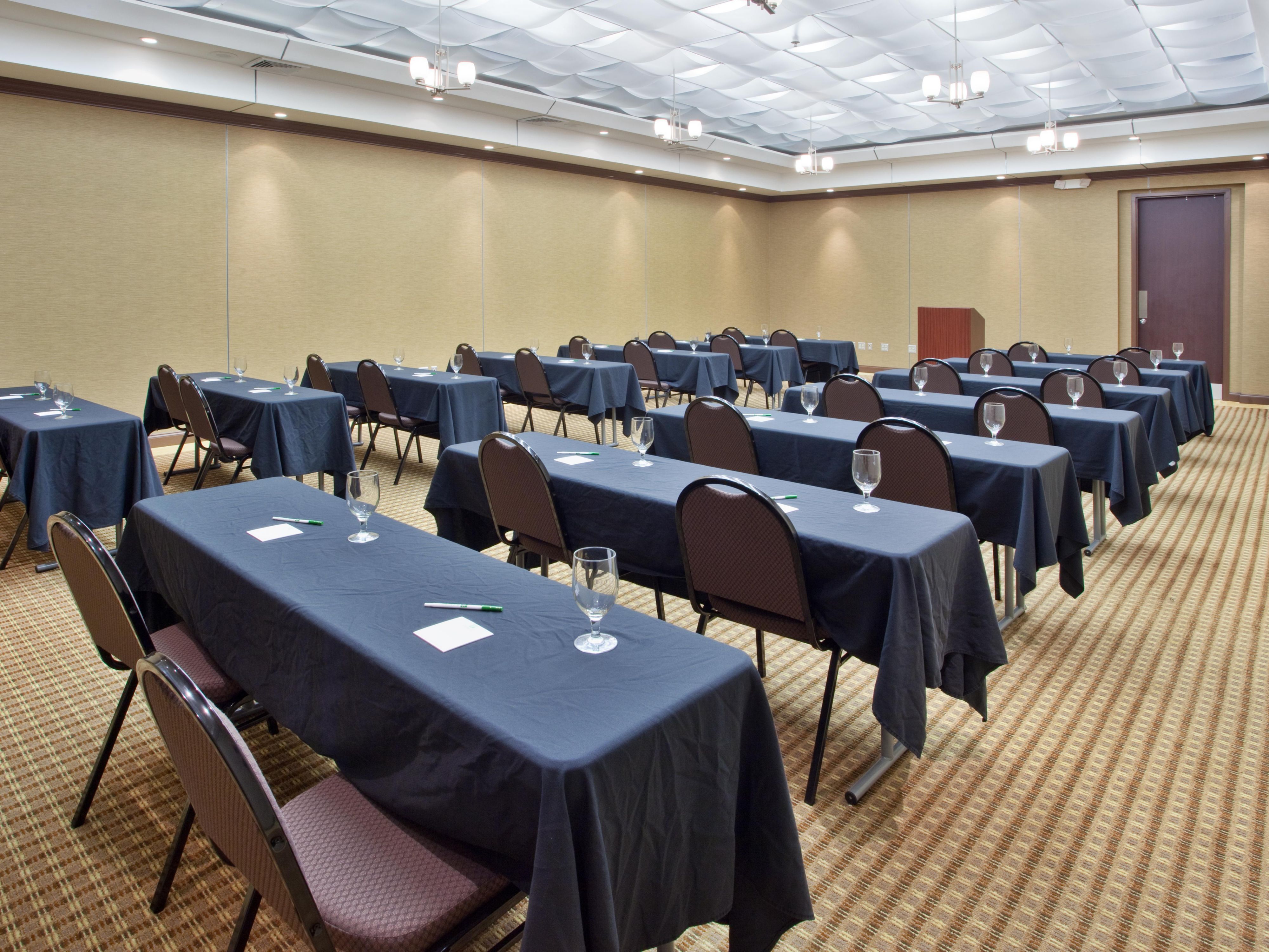 Our hotel features excellent gathering places for every need. Host your events in our two versatile meeting rooms, offering up to 2,520 sq. ft. of space for banquets or board meetings. For leisure, enjoy the heated indoor saltwater pool, or unwind with enticing food & drink at Kem's, our full-service restaurant.