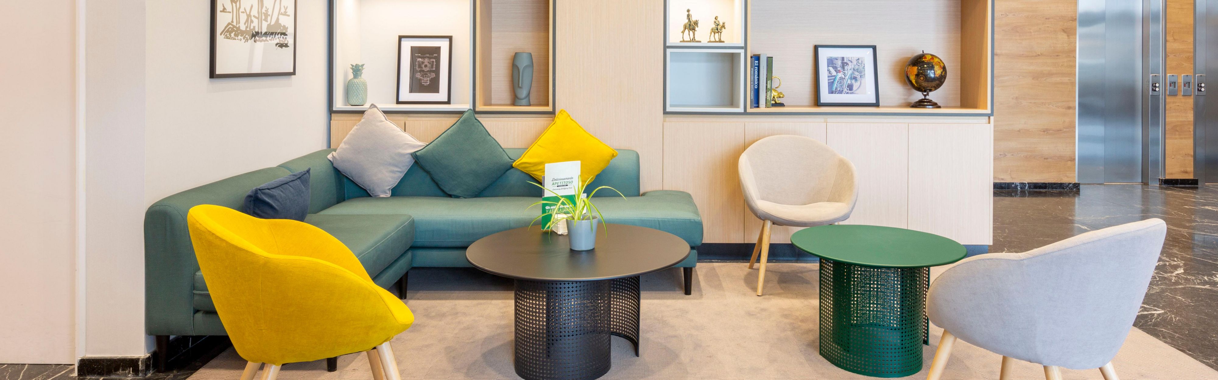 $hotelInfo.media자세히 알아보기