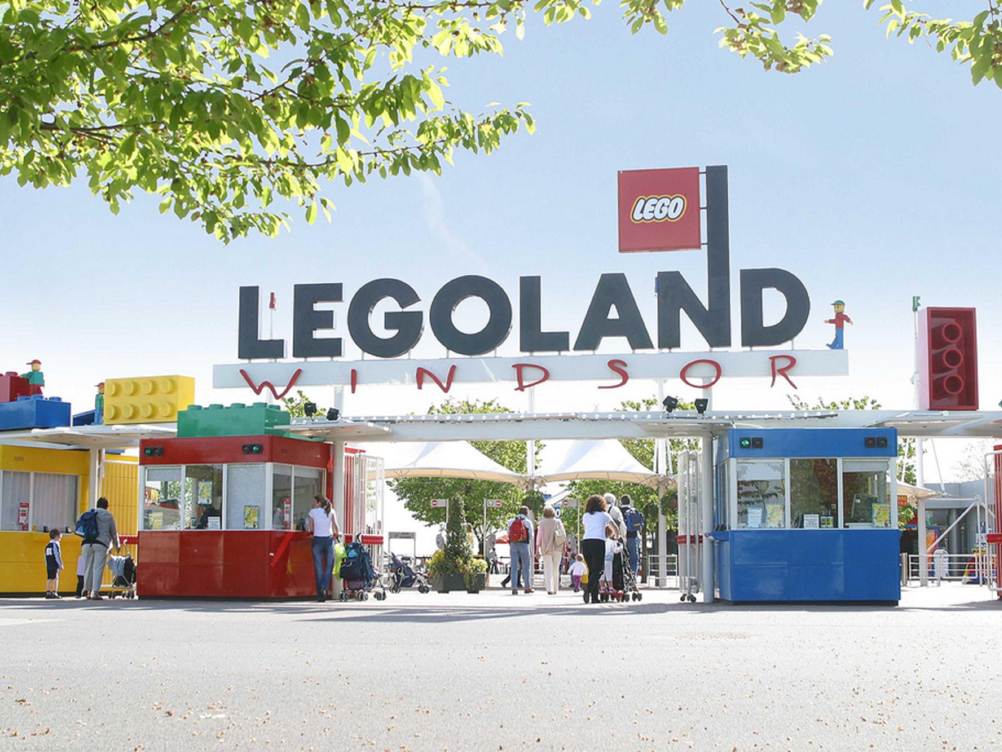 Kids and adults alike love Lego, and with Legoland Windsor Resort just a short drive away, it’s the perfect day out! 