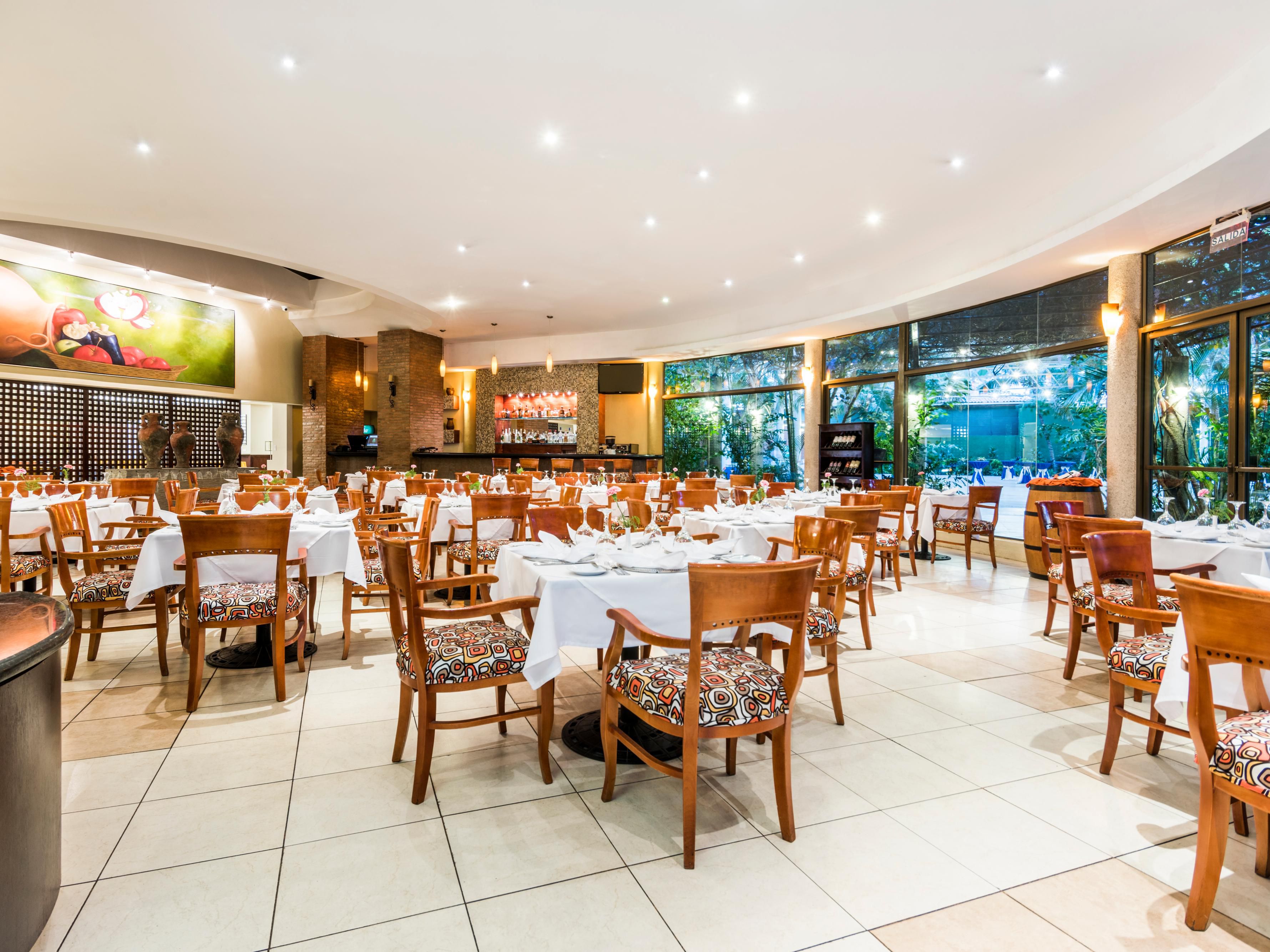 gastronomía del holidayinn hotel