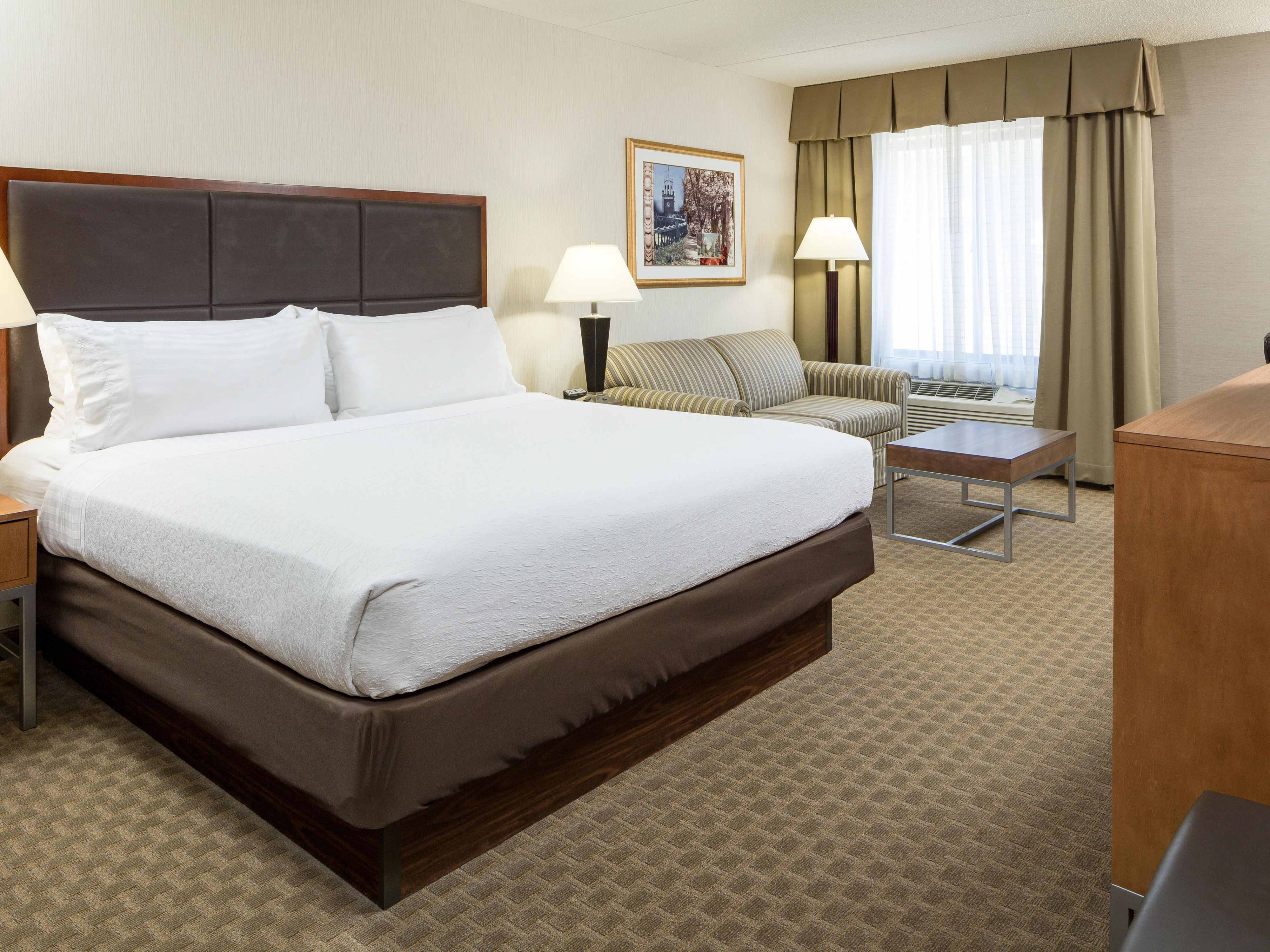 Need a place for your guests to stay after the big day? Reach out to us to discuss your Wedding Room Block Accommodations! We are conveniently located nearby Manchester Country Club, Bedford Village Inn, Hyla Brook Estate and Birchwood Vineyard. Also, ask us about our After Party options! Happy ever after starts at check in..