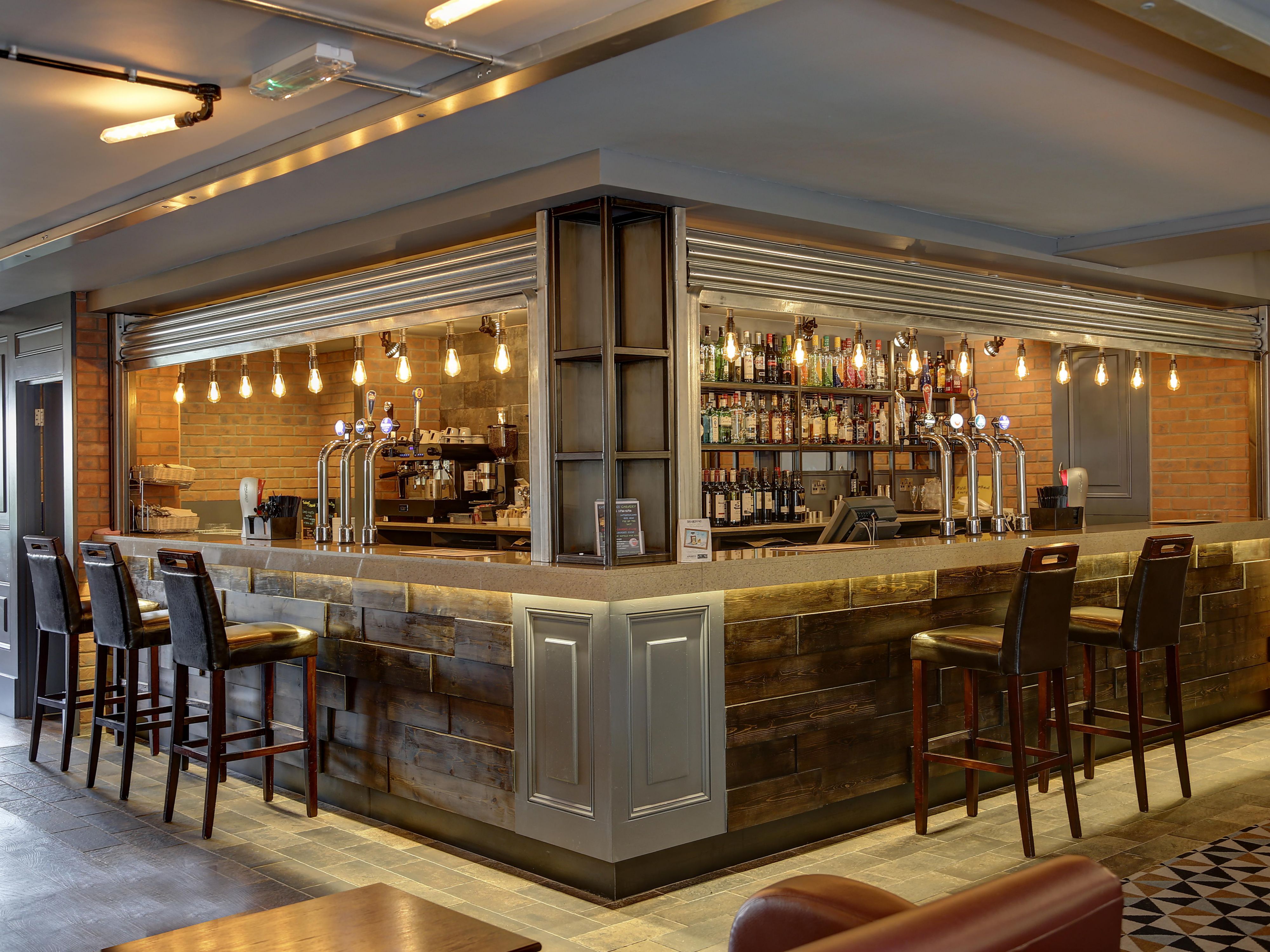 Hotel in Manchester | Holiday Inn Manchester - Oldham Hotel