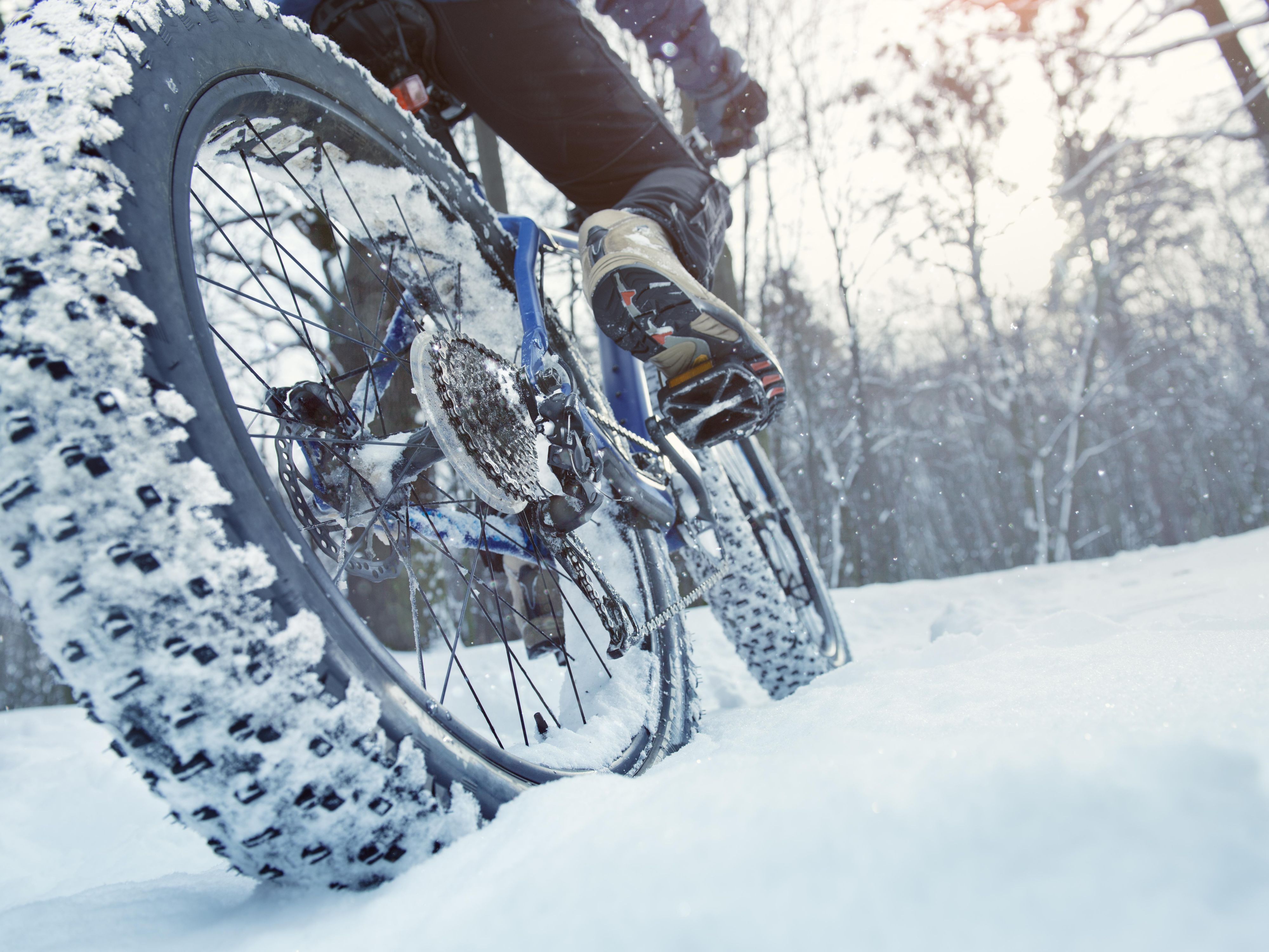  Fat tire biking in the Upper Peninsula offers adventure and stunning winter views in the hub of the Midwest with over 60 miles of trails. Don’t wait until spring to get back in the saddle and come visit us at our Marquette Holiday Inn and give snow biking a try.