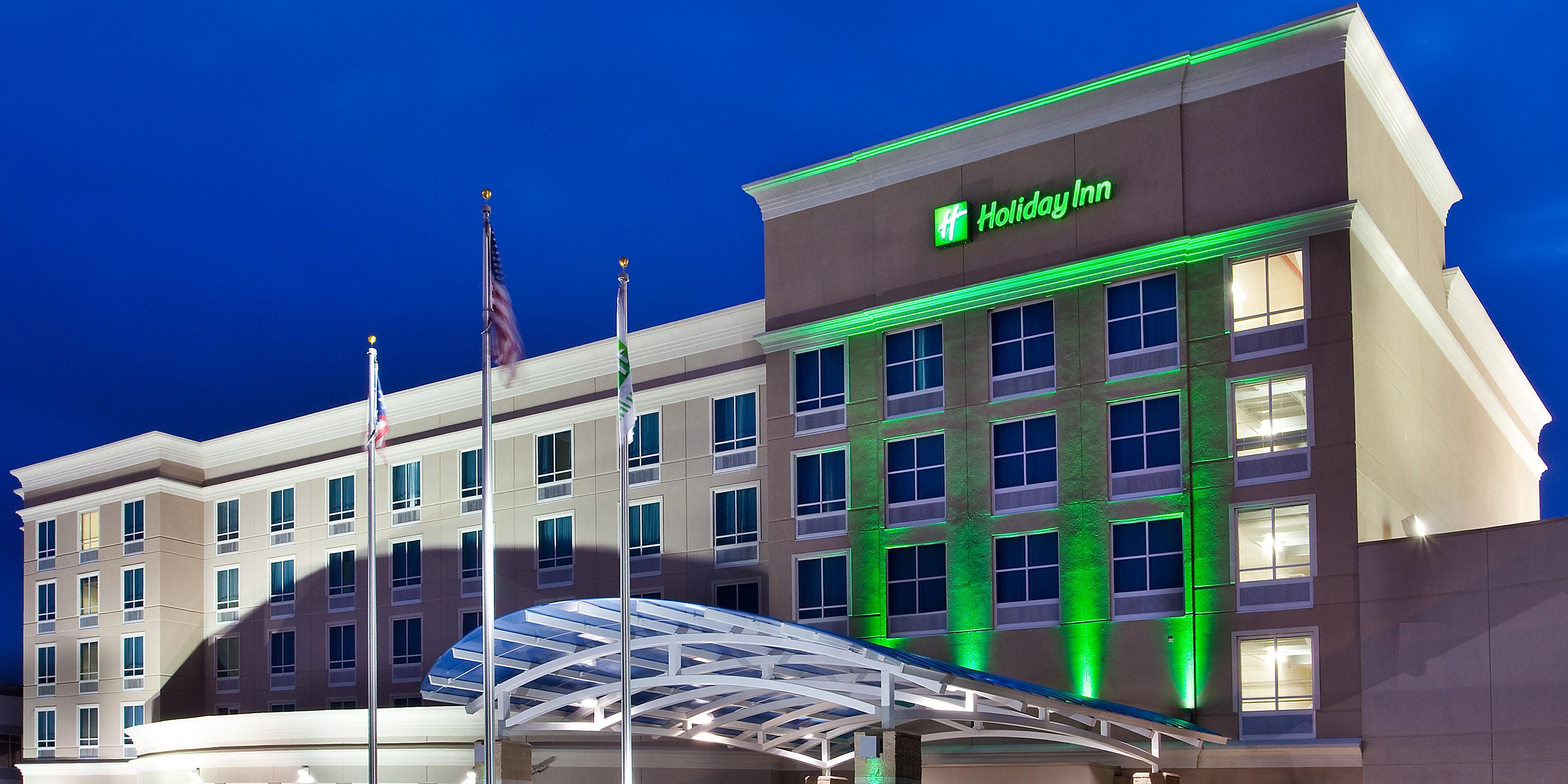 A friendly welcome awaits as you enter Holiday Inn Toledo Maumee