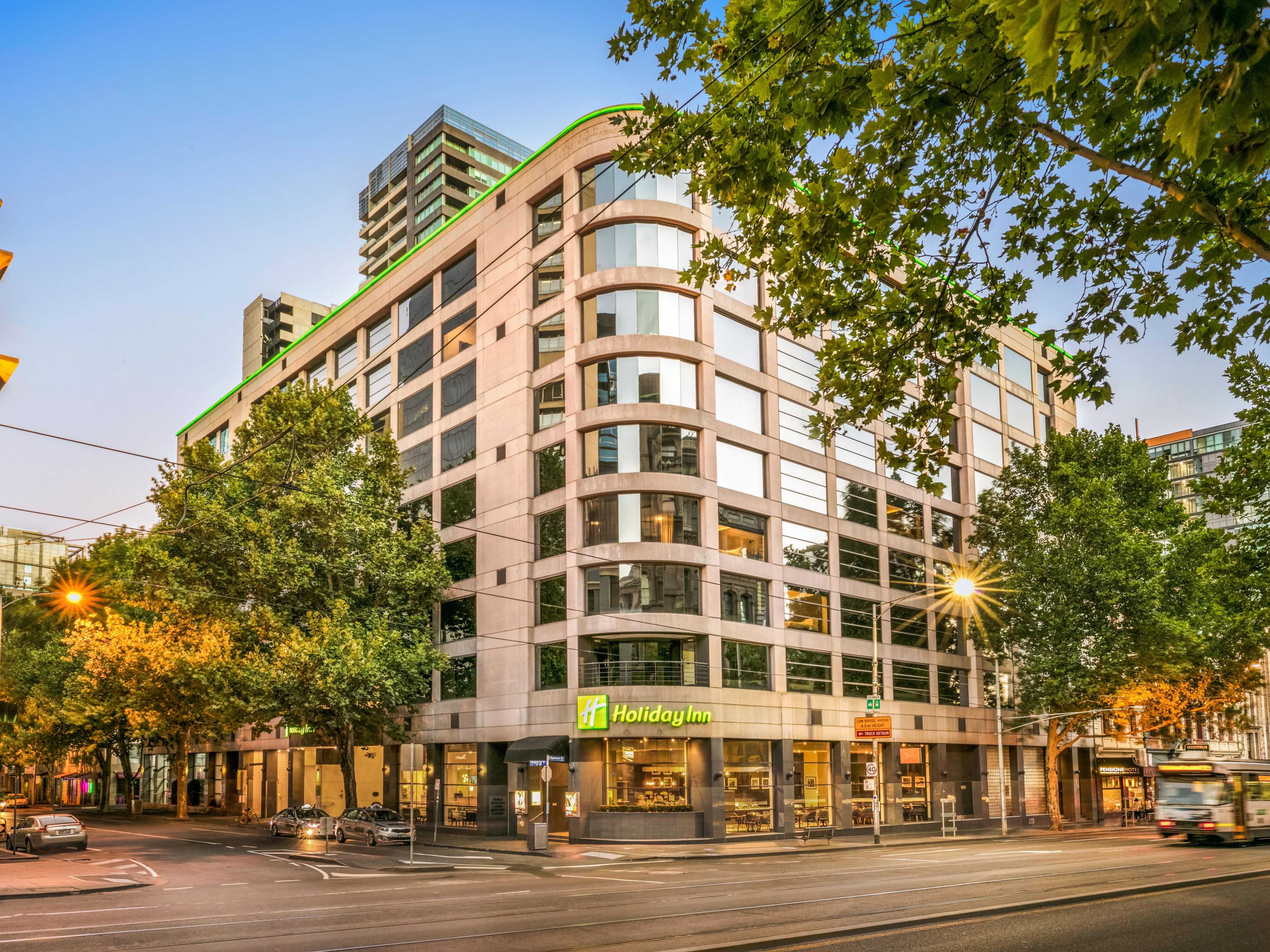 Holiday Inn Melbourne On Flinders Hotel By Ihg