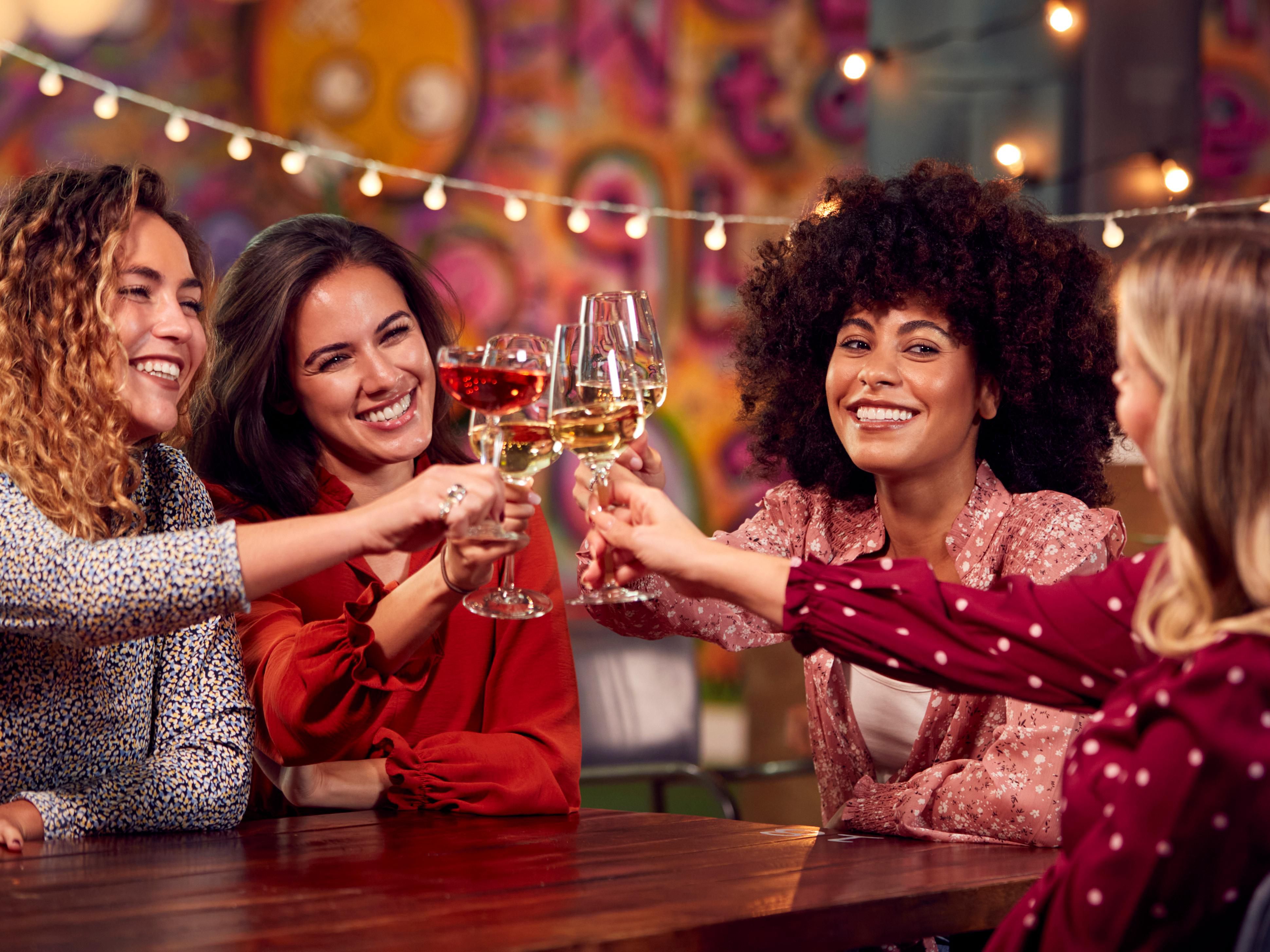 Join us for a joyous feast at our Vargas Restaurant, where the festive season comes alive in every bite. Designed for intimate gatherings, our festive lunches provide the perfect setting for celebrating with friends, family, and colleagues.