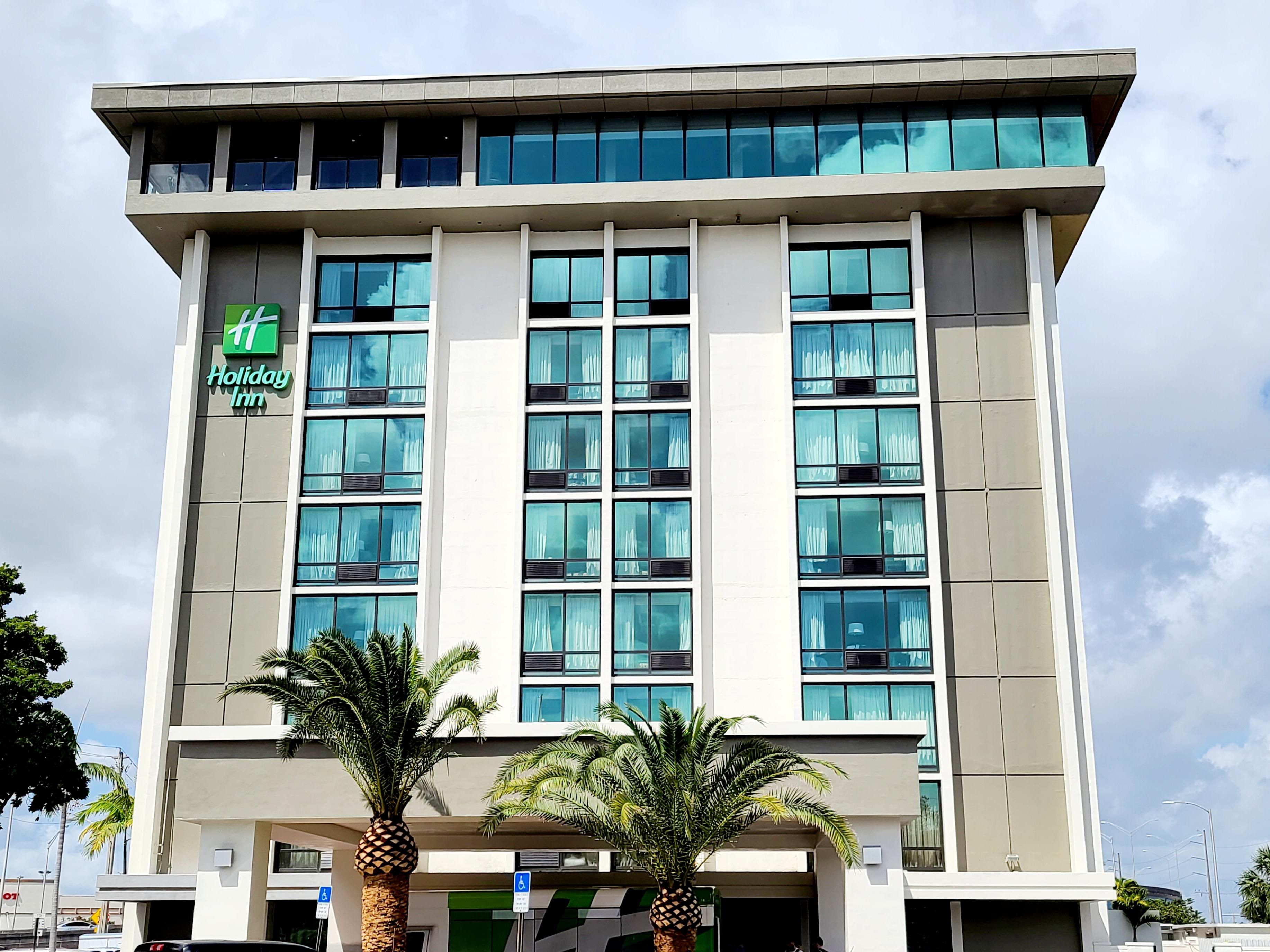 Hotels near Miami International Airport Holiday Inn Miami