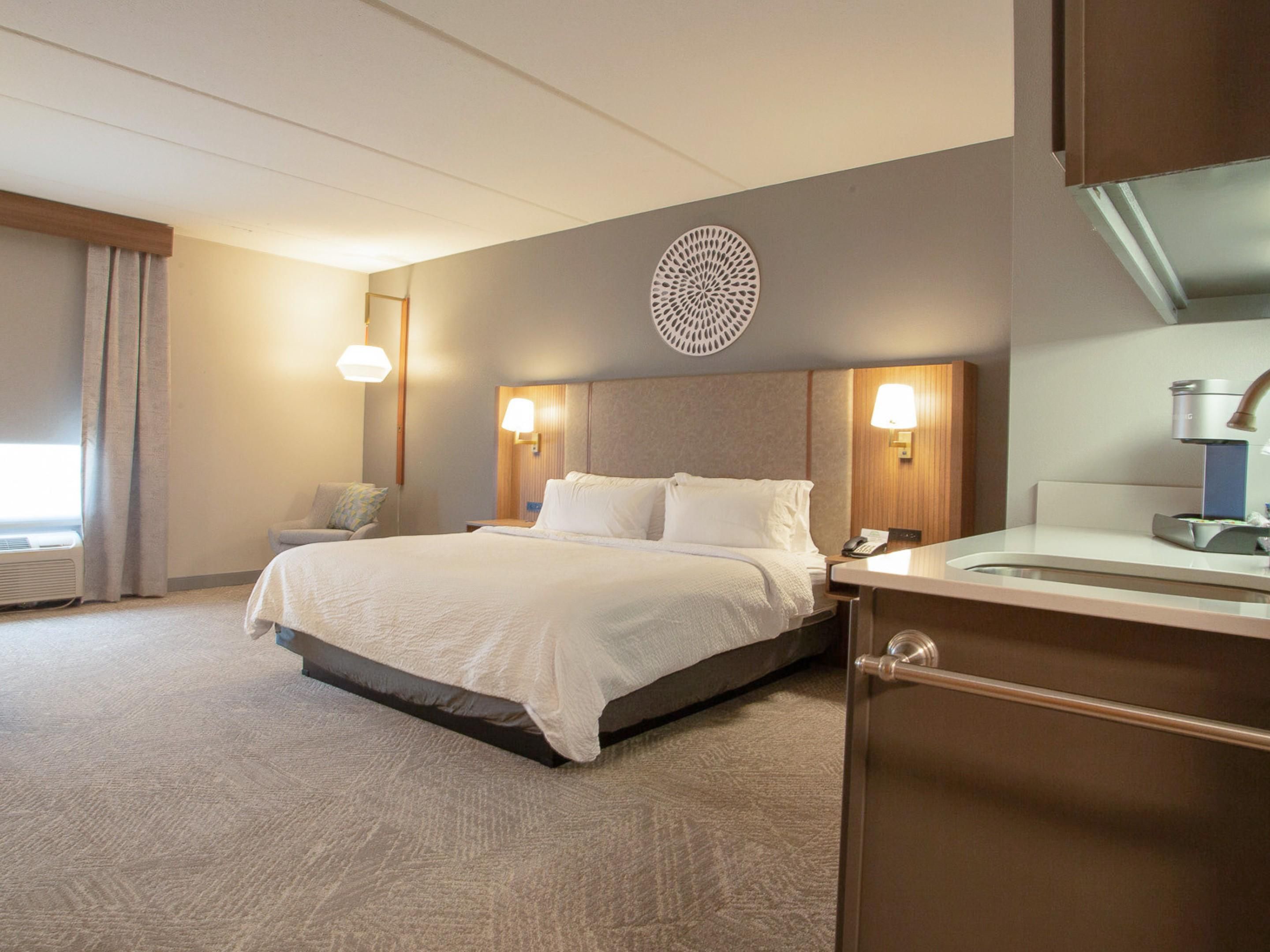 1 King standard bed with sofa bed