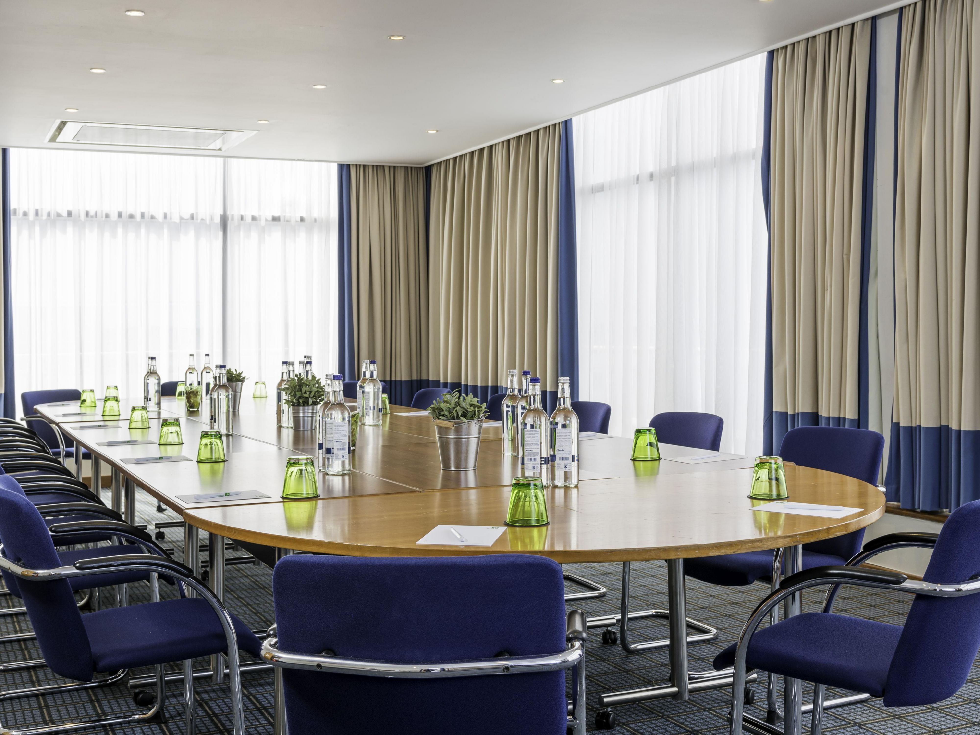 Host meetings or events for up to 100 guests in our fully equipped, versatile meeting and event rooms in the dedicated Academy Conference Centre. Our dedicated team is on hand to support with both planning and delivery of your event.