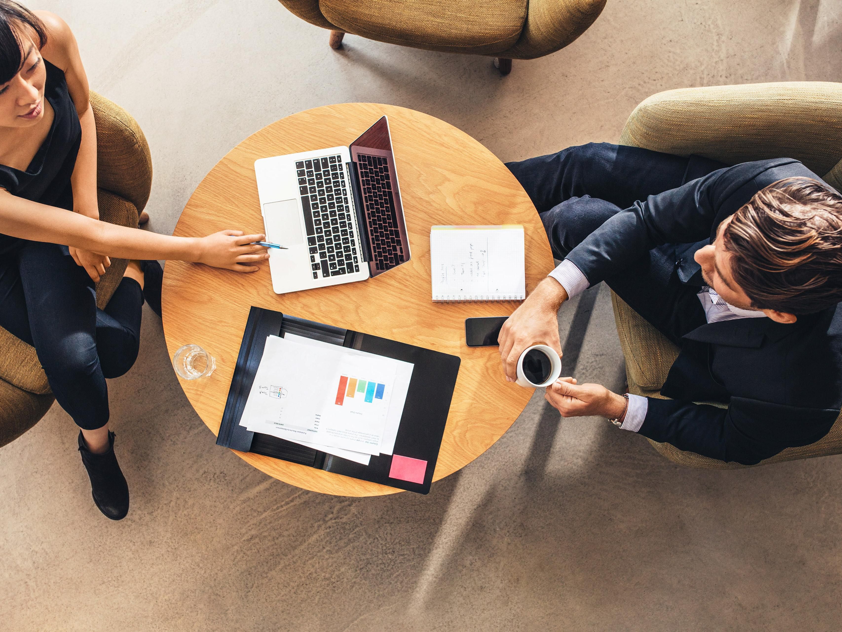 نحن نوفر مساحات مثالية للتواصل. سواء كانت أماكن تجمع مرنة لاستضافة عملائك أو زملائك ، فنحن هنا لتلبية احتياجاتك. تتناسب التجمعات الصغيرة تمامًا مع غرفة اجتماعاتنا وغرفة المؤتمرات ومنطقة المآدب، مع توفر اجتماعات أكبر لاستخدام غرفة الاجتماعات والمسرح والحجرة المدرسية.