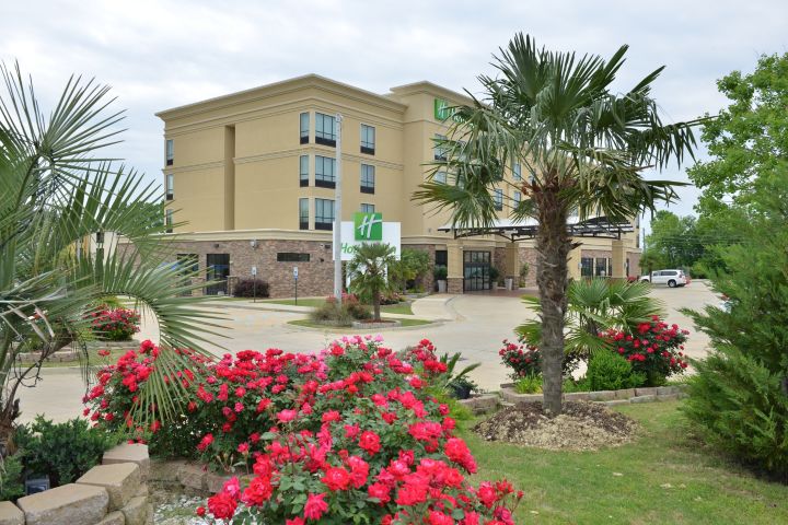 Holiday Inn Montgomery Airport South