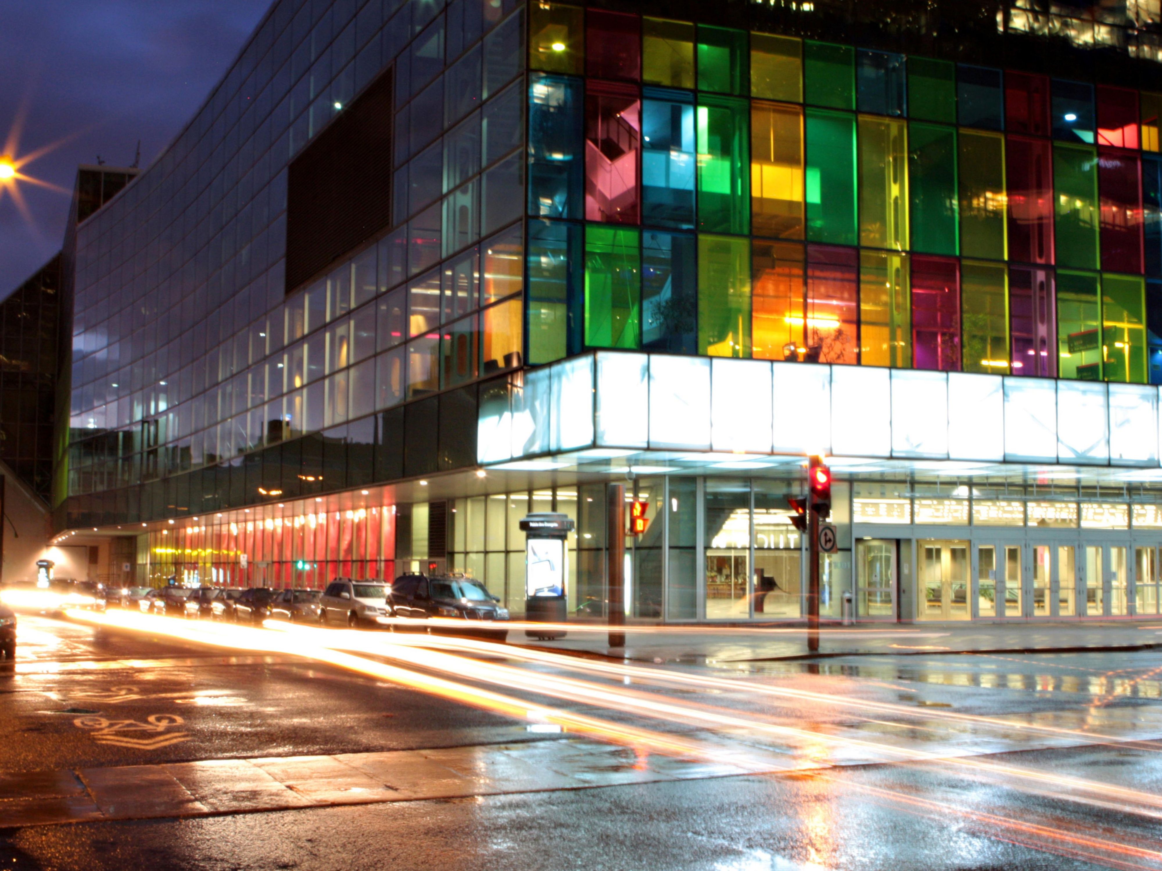 Hotel in Montreal Holiday Inn Montreal Centreville Downtown Hotel