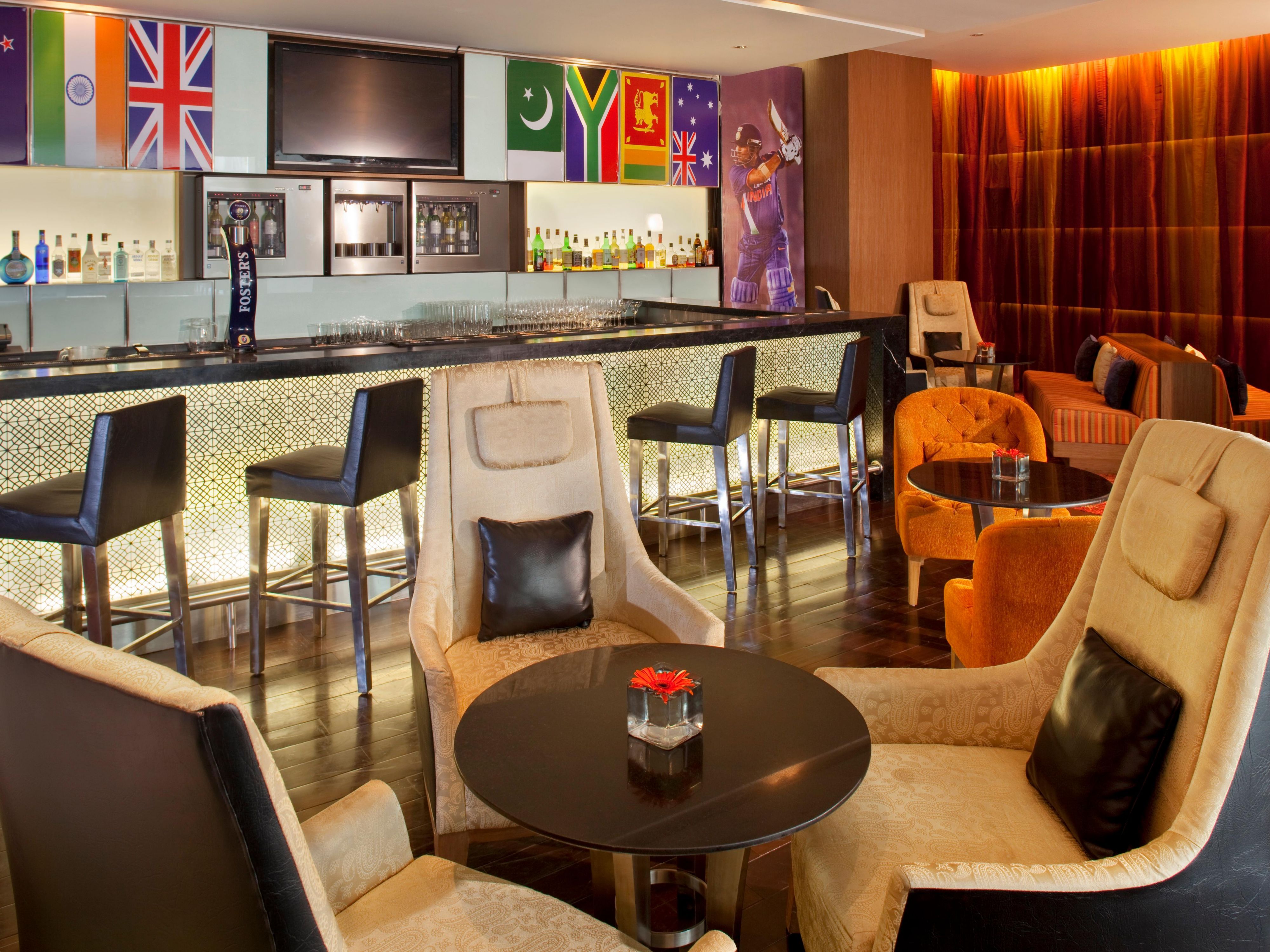 72 Bar is a stylish and elegant looking lounge bar being the perfect place to relax and unwind over premium malts, spirits and signature cocktails. The exhaustive beverage menu is complimented with Chef’s delectable appetizers. Located at the Lobby Level it is operational from 6 pm to 1 am.