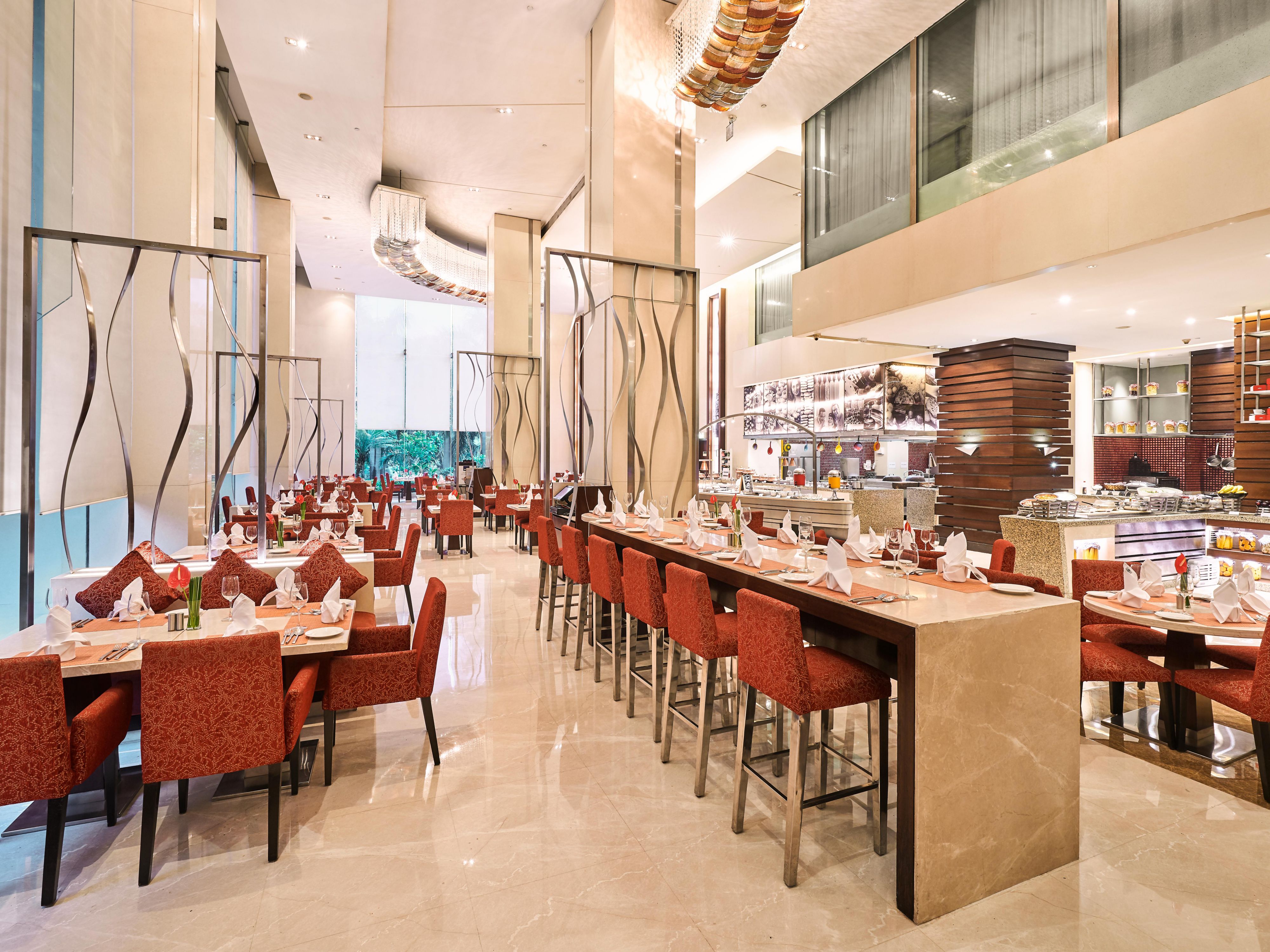 FamilyFriendly Mumbai Airport Hotels Holiday Inn Mumbai