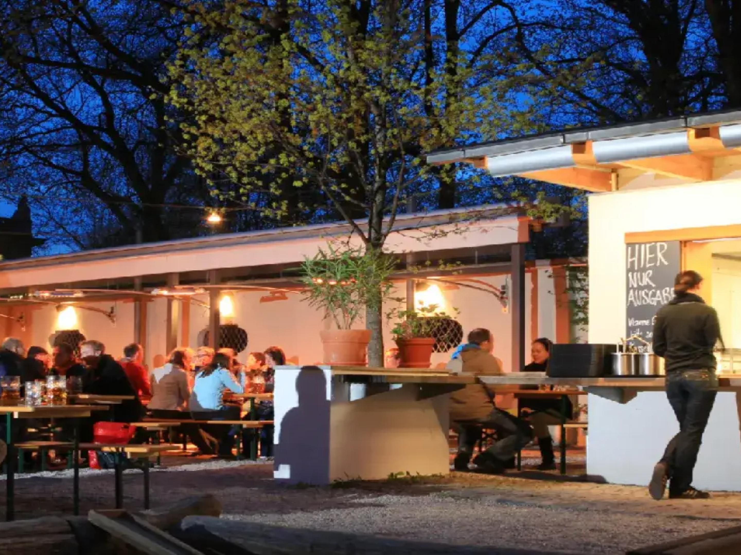 Originally a textile factory, the Muffatwerk is now a venue for concerts, club nights, and cultural events. Located by the Isar River, it hosts a diverse program and attracts both local and international artists. With its unique blend of historic charm and modern flair, Muffatwerk is a significant meeting spot for music and culture enthusiasts.
