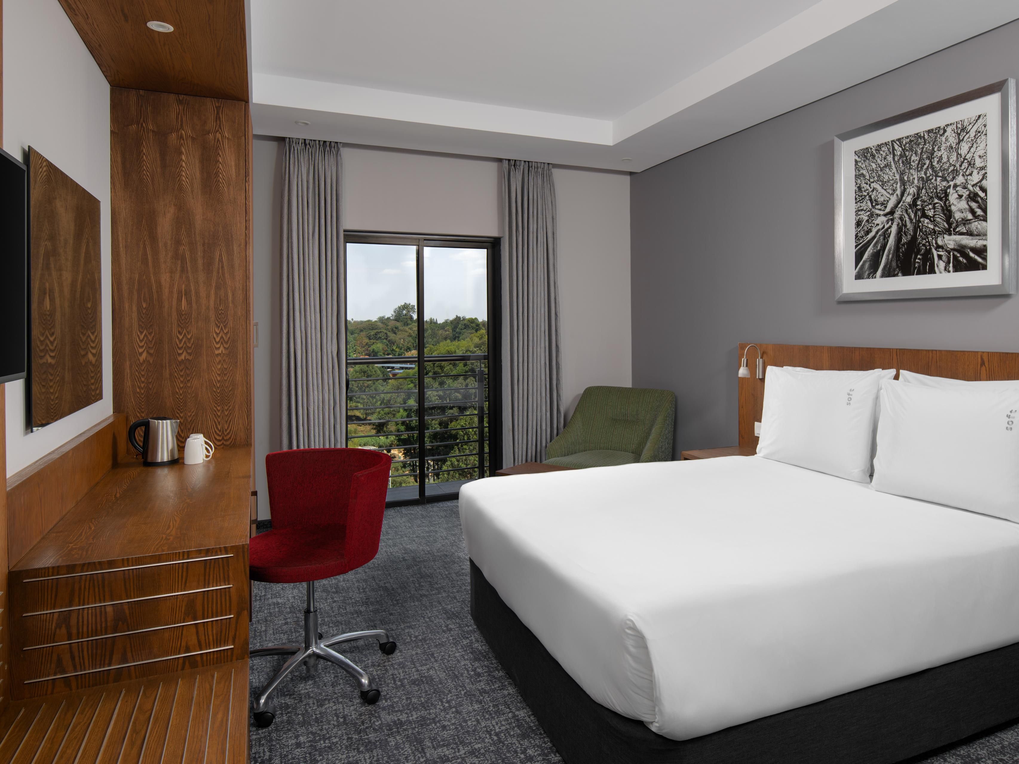 Những đêm yên tĩnh trong Phòng Tiêu chuẩn Nairobi có Giường cỡ Queen của chúng tôi