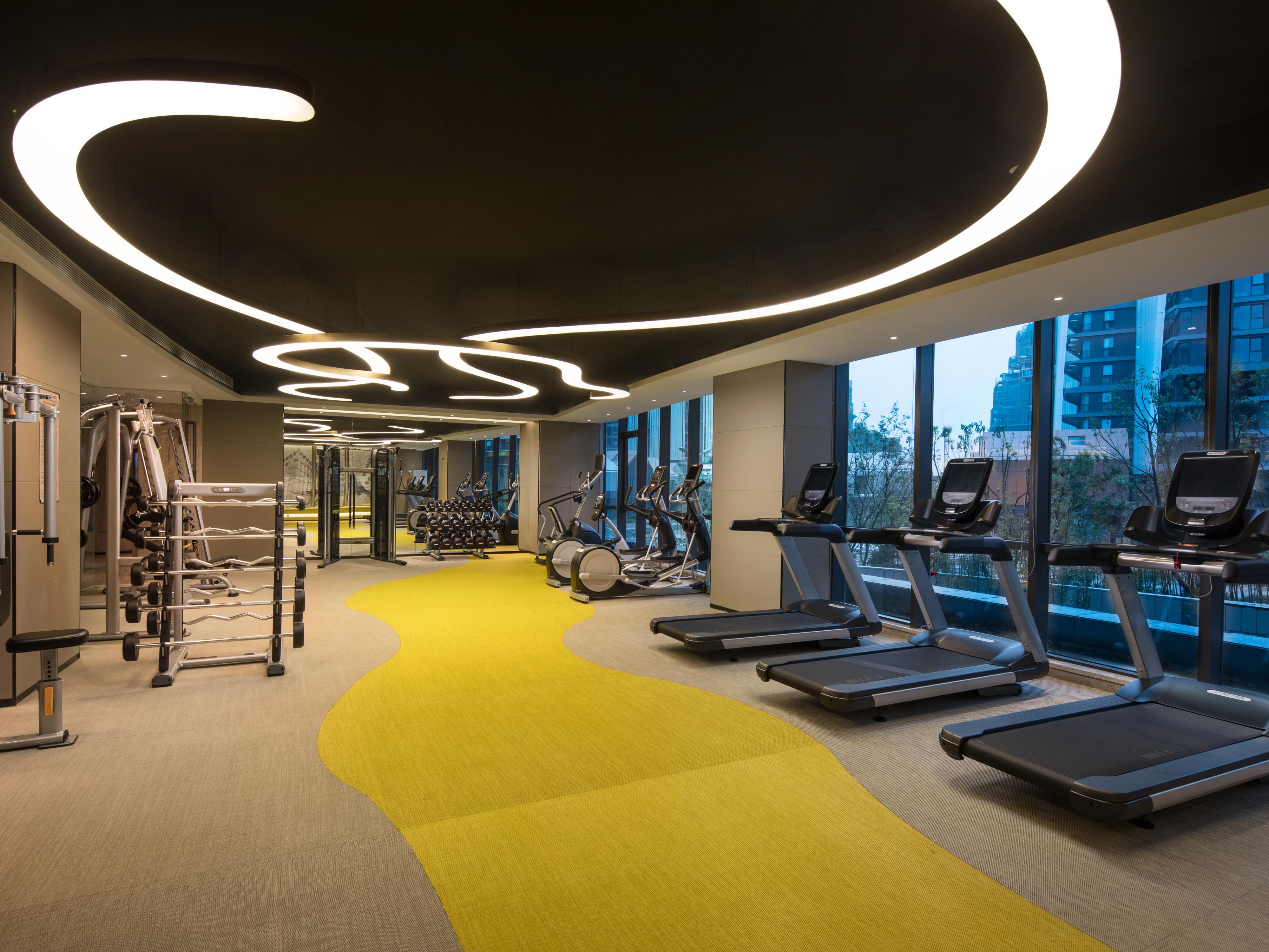 The fitness center of Holiday Inn Nanjing South Station is on the second floor. This is complementary and available to our guests 24 hours per day with secure access via your guest room key. Whether on business or holiday, our fitness center’s state-of-the-art facilities will make you relax.