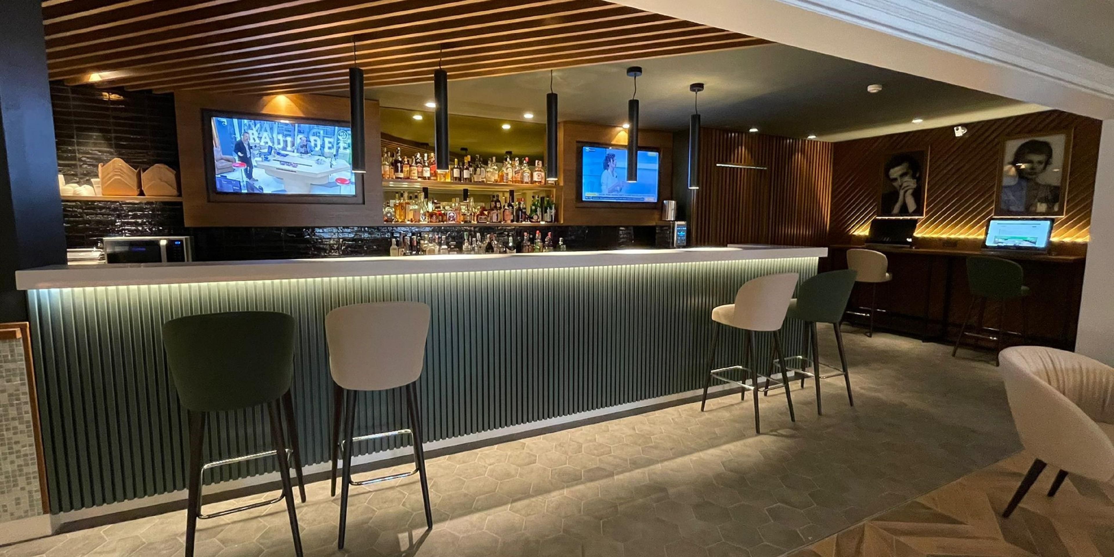 Open Lobby - Bar Counter
