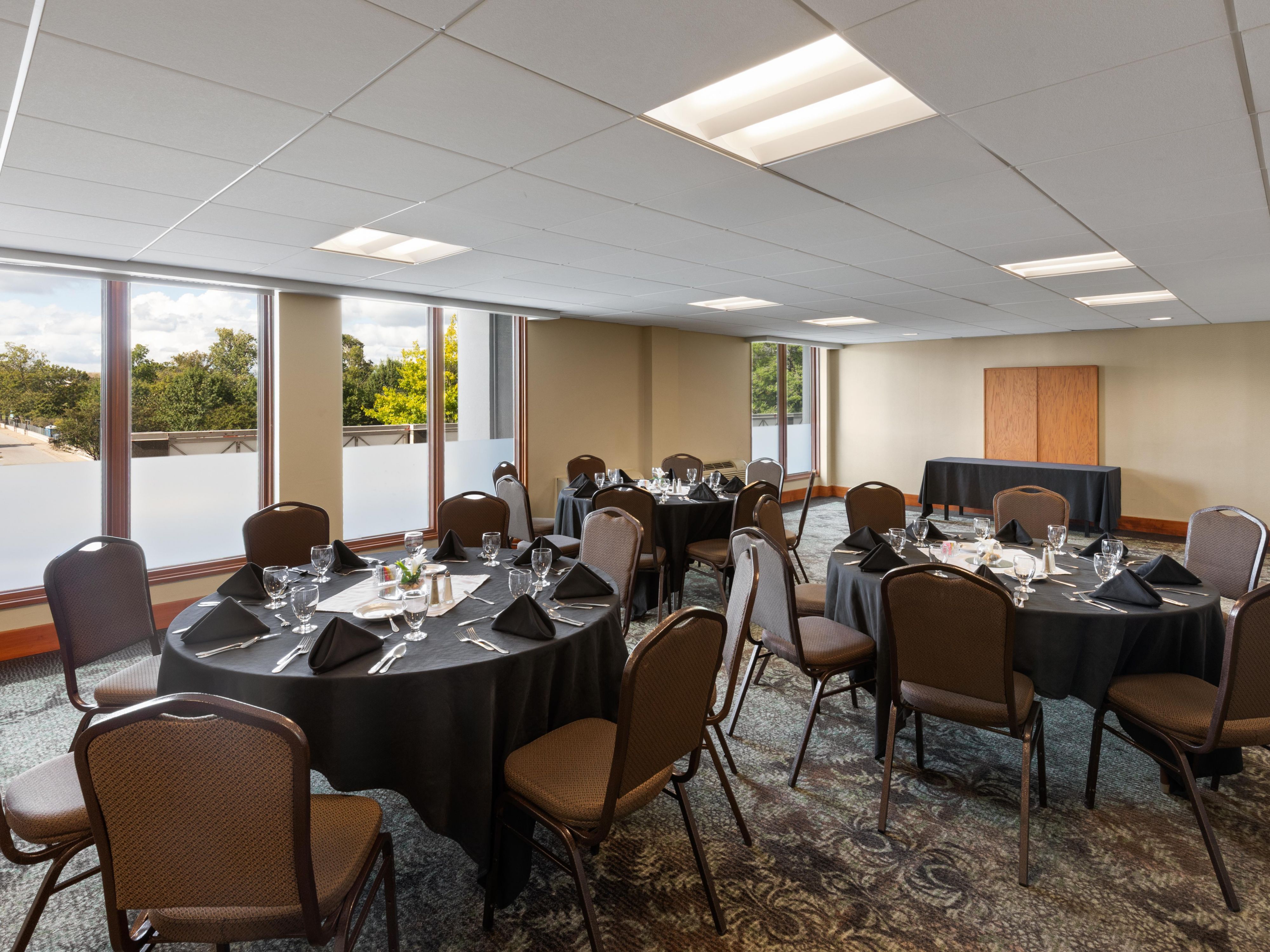 Vanderbilt Room with round tables and plenty of lighting