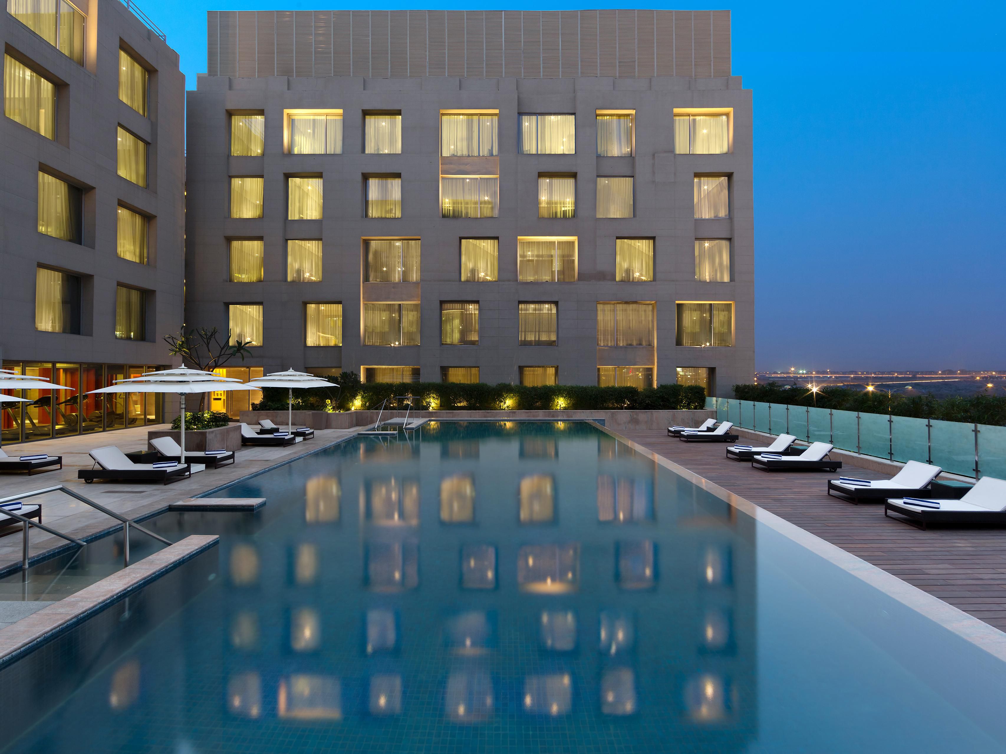 Hotel in New Delhi | Holiday Inn New Delhi Intl Airport Hotel