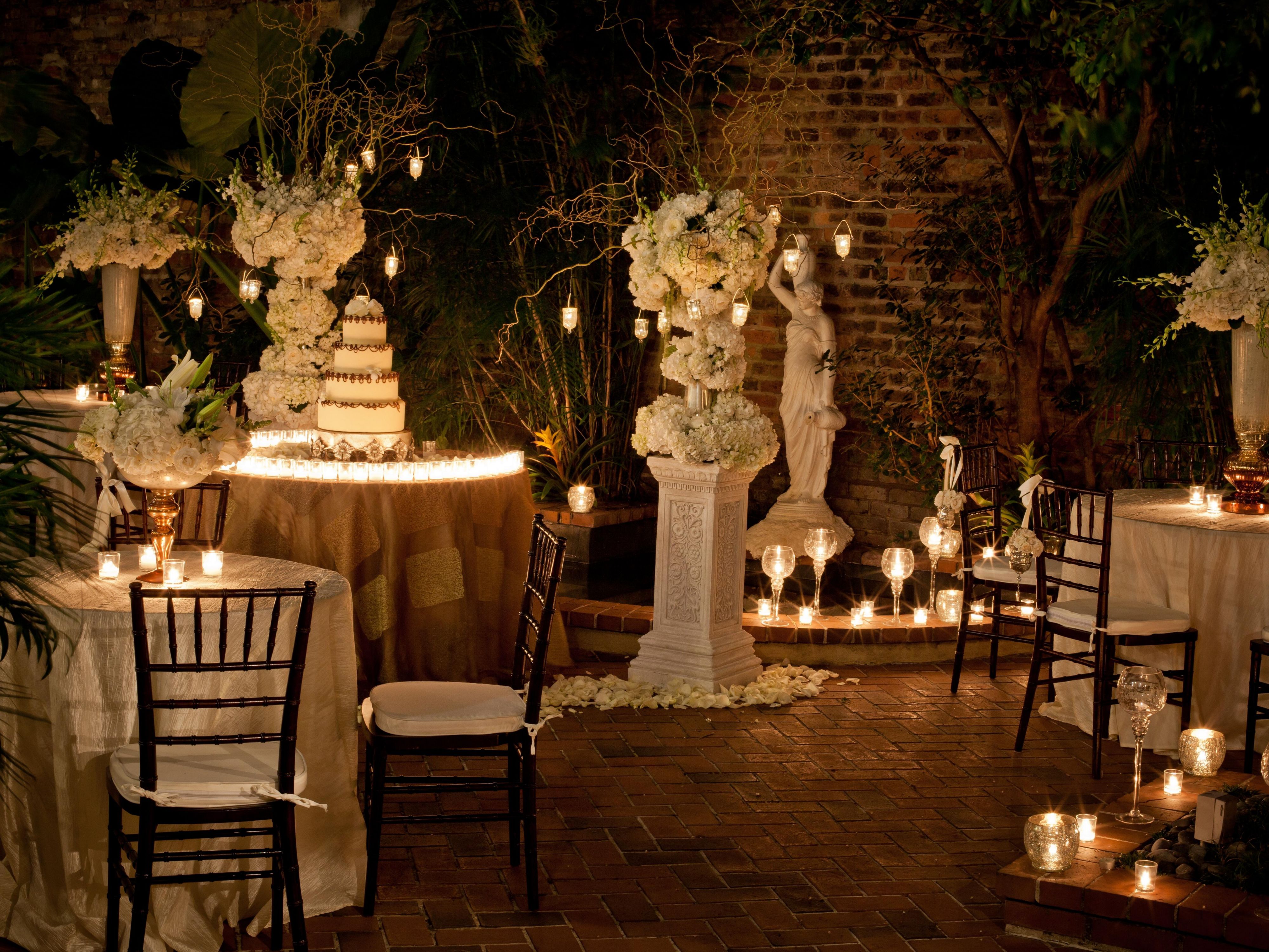 Begin your forever by holding your wedding ceremony and reception in our enchanting, private Garden Courtyard at Chateau LeMoyne, located in the historic French Quarter of New Orleans. Joy and celebration permeate every corner of our colorful city, and we specialize in capturing this spirit for your special day. 
