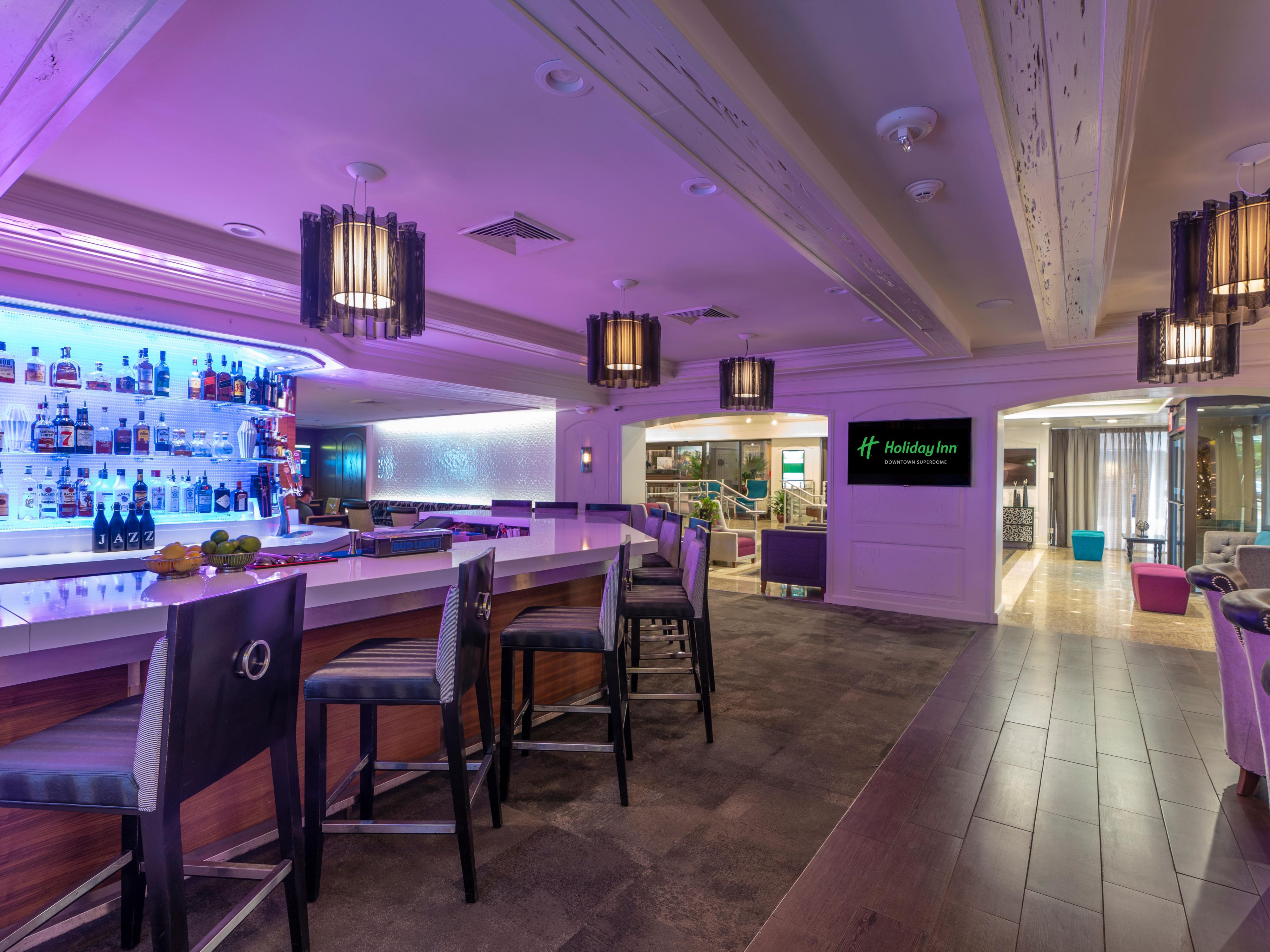 Enjoy delicious dining at our unique Clarinet Bistreaux restaurant where you'll savor a fusion of delicious New Orleans Creole and American cuisine. Our unique ambiance sets the stage for a delightful dining experience. Start your day with a coffee from Clarinet Coffee Shop and join us for happy hour at Clarinet Bar Lounge.
