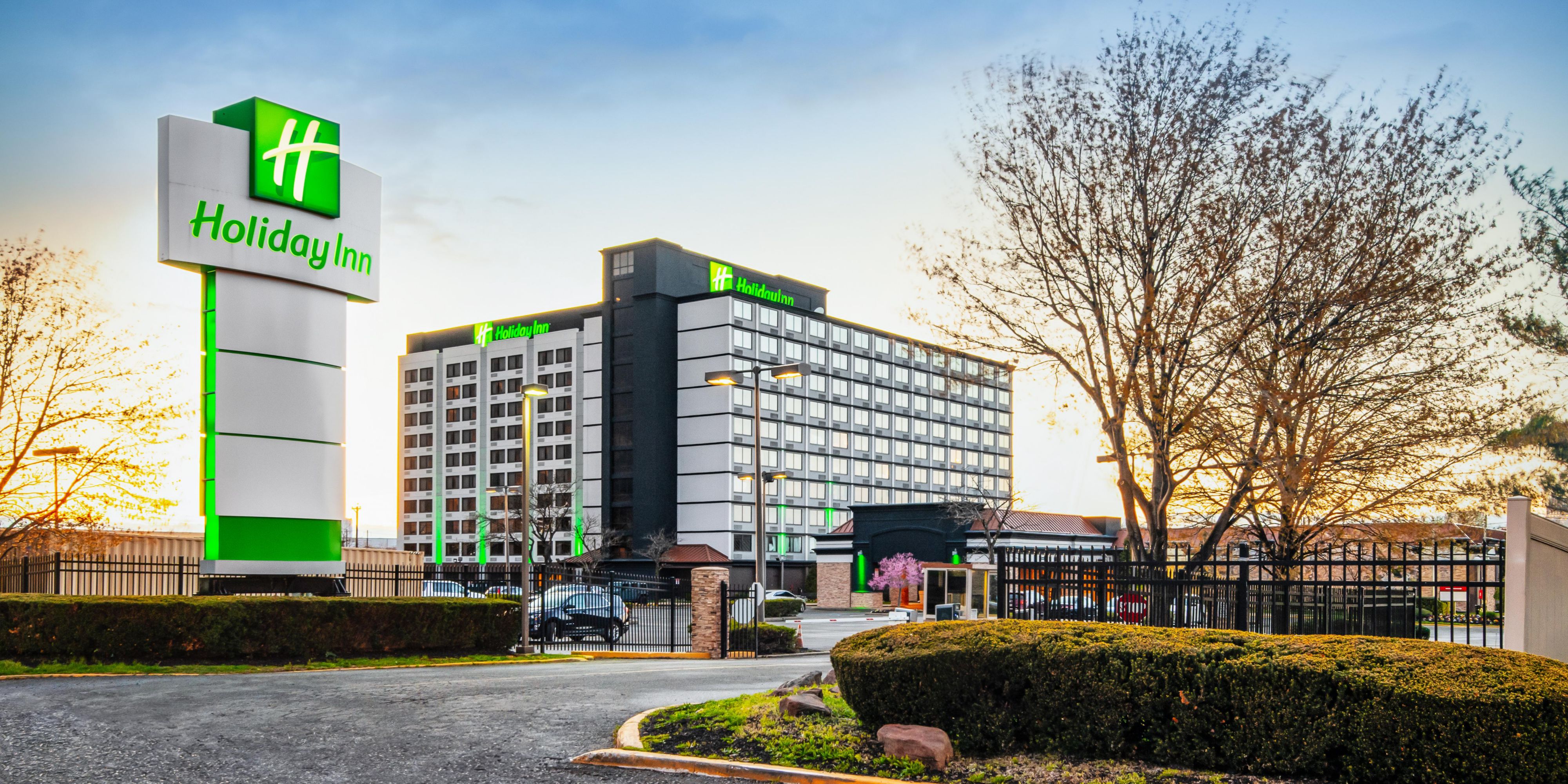 Holiday Inn Newark International Airport