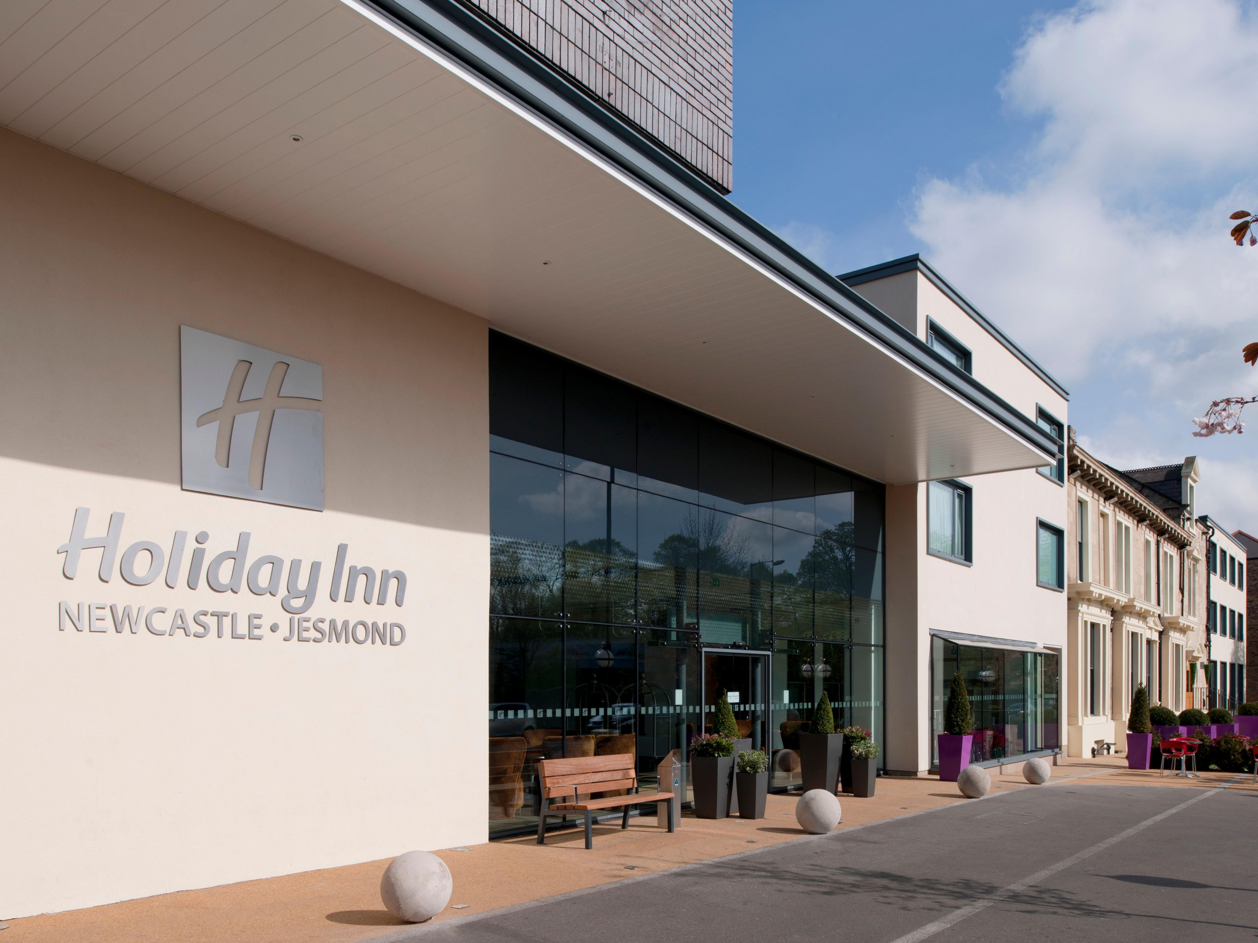 Holiday Inn Newcastle-Jesmond Hotel Entrance on Jesmond Road