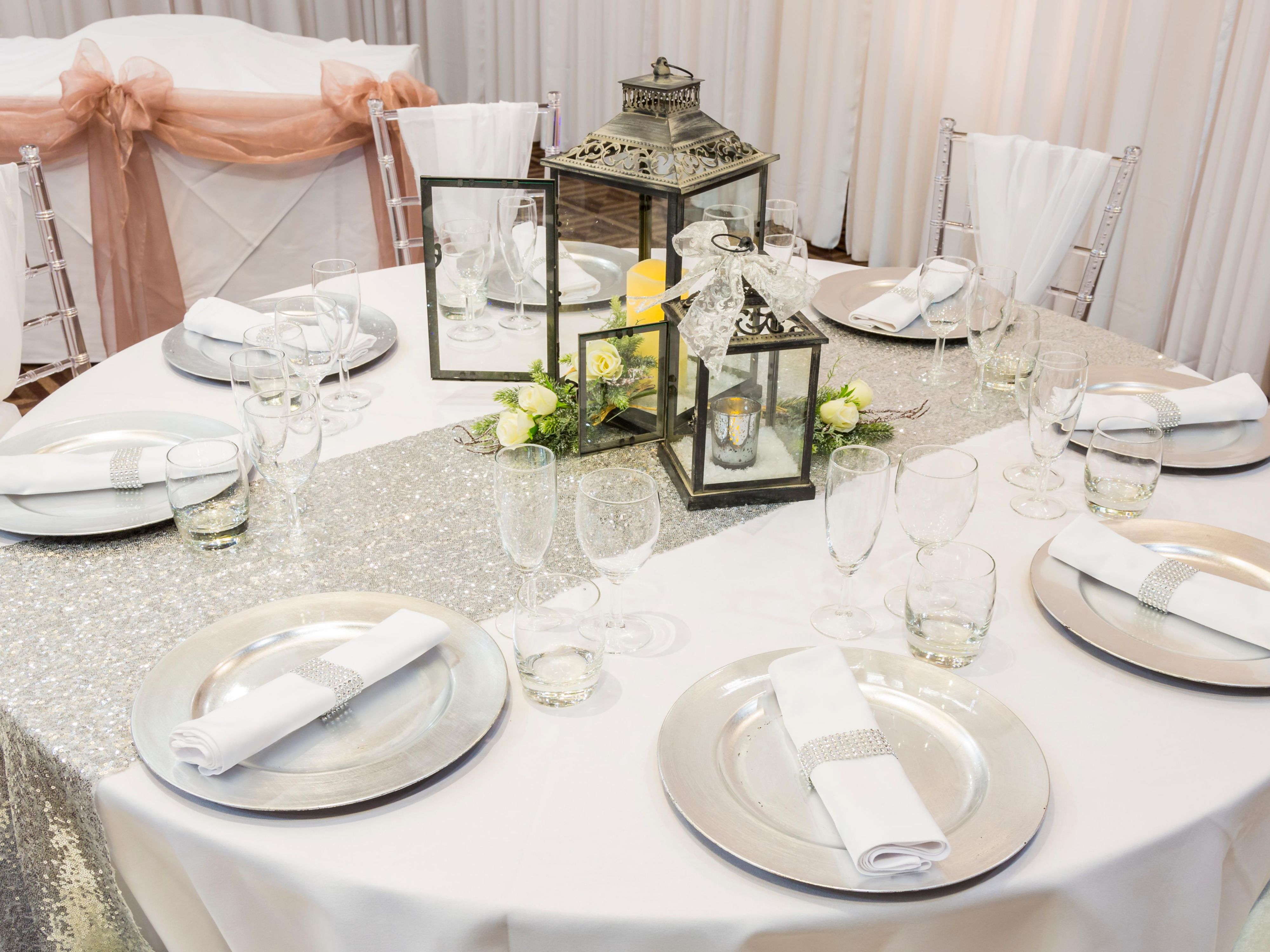 If you are looking for a contemporary setting for your wedding, then look no further than Holiday Inn Newcastle Gosforth Park. This hotel has everything you need for your perfect wedding day. We will treat your wedding day as a special event, unlike any other day. 