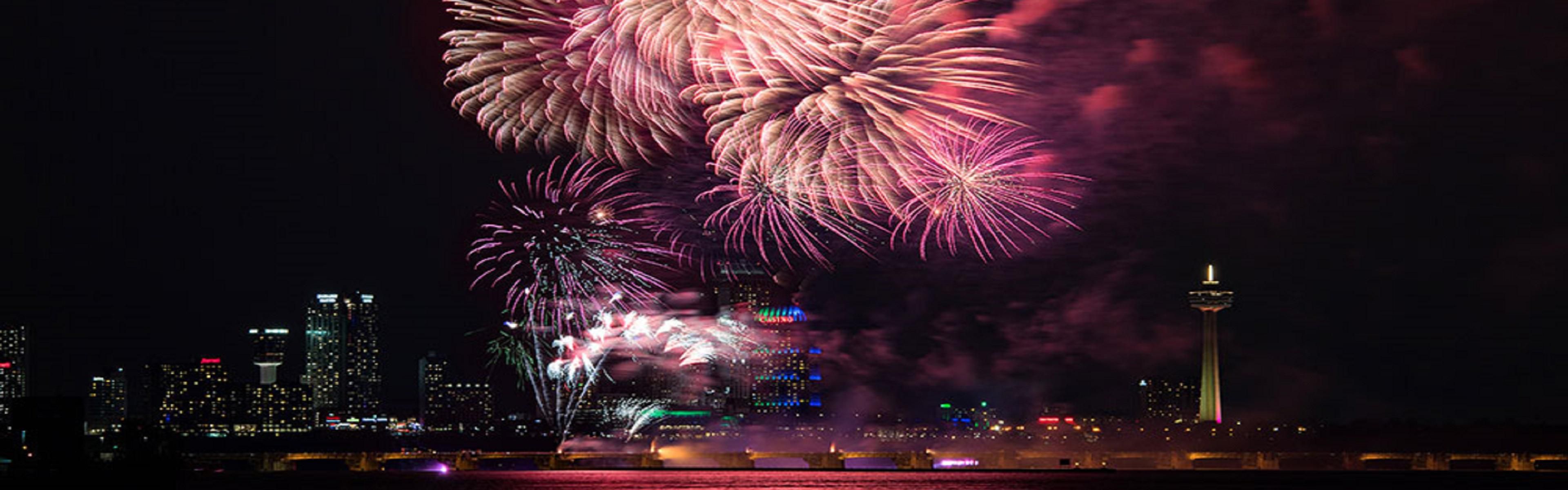 Holiday Inn Niagara Falls ホテル Holiday Inn Niagara Falls By The Falls 近隣情報