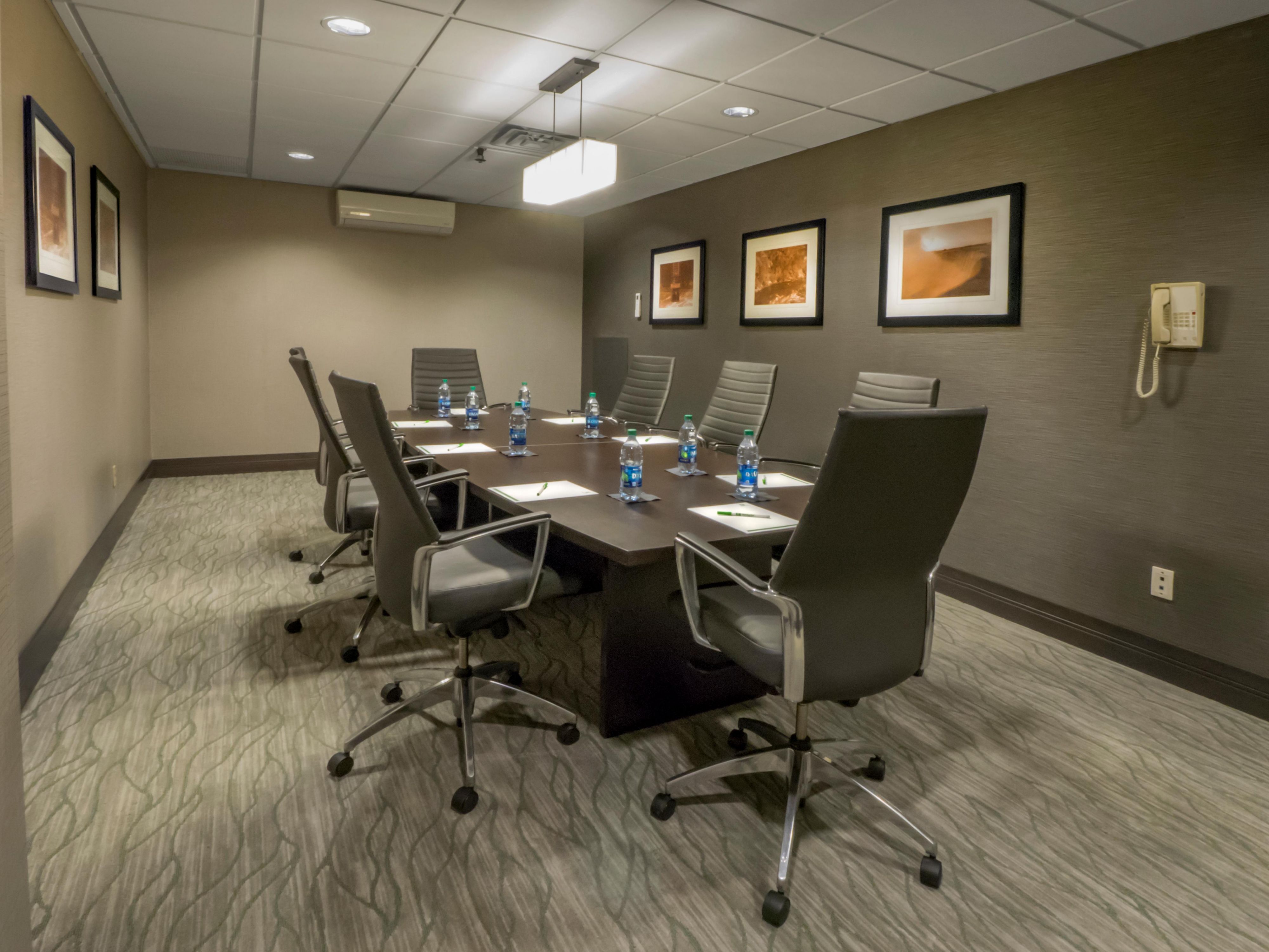Our helpful staff understands the importance of connecting at your next meeting. So, whether you're a first-timer or an experienced organizer, we make it easy to plan and book your meeting space so you can focus on creating moments that matter.