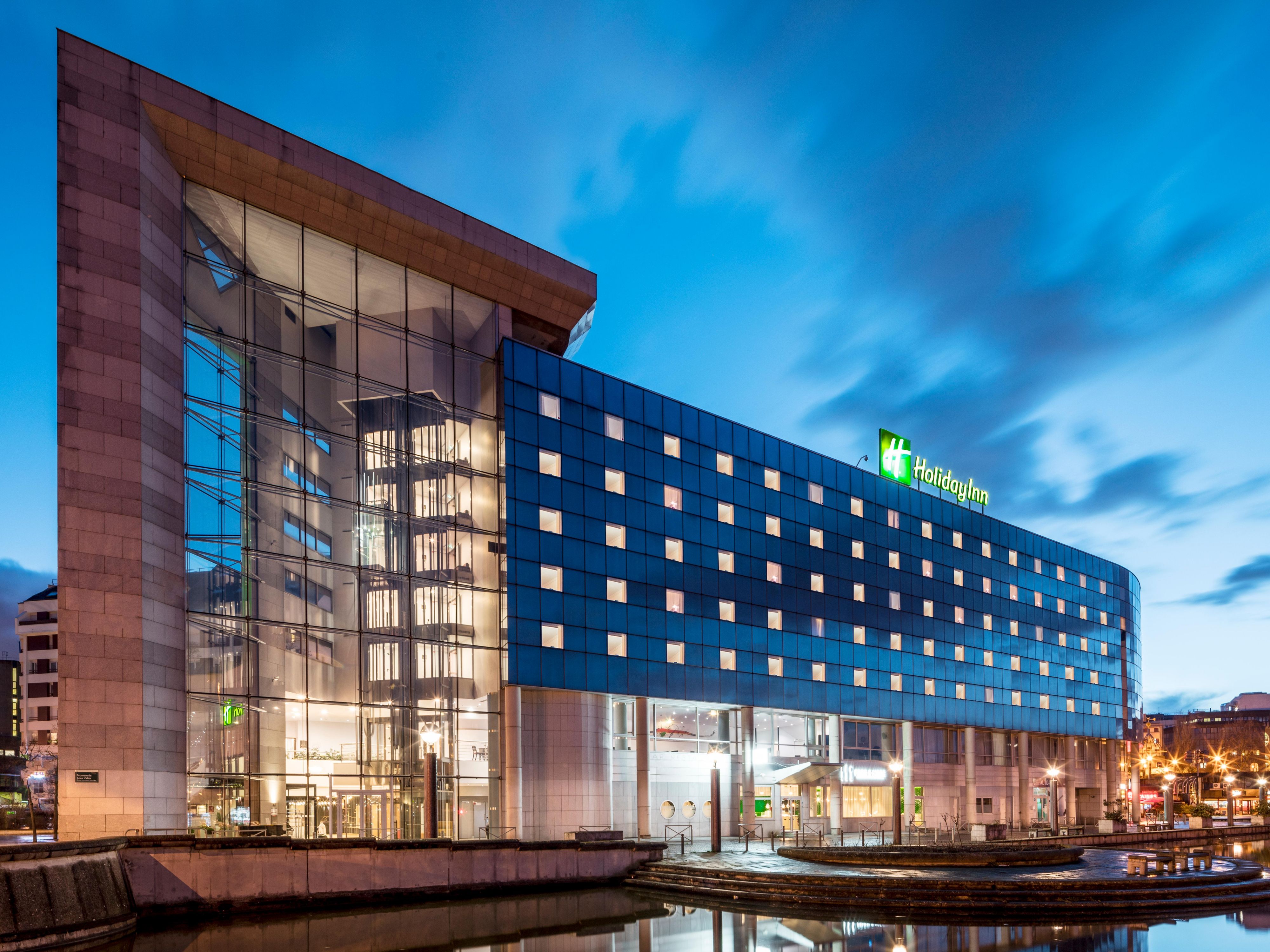 Holiday Inn Familienhotels Von Ihg In Noisy Le Grand