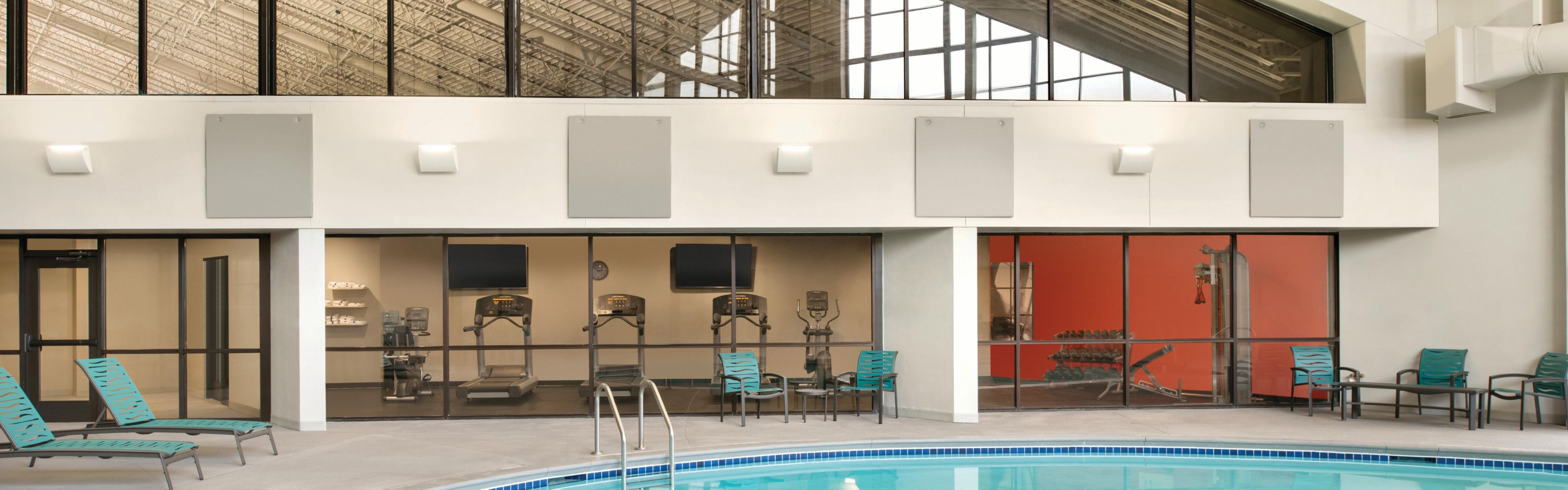 Holiday Inn Bloomington - Normal - Free Internet & More