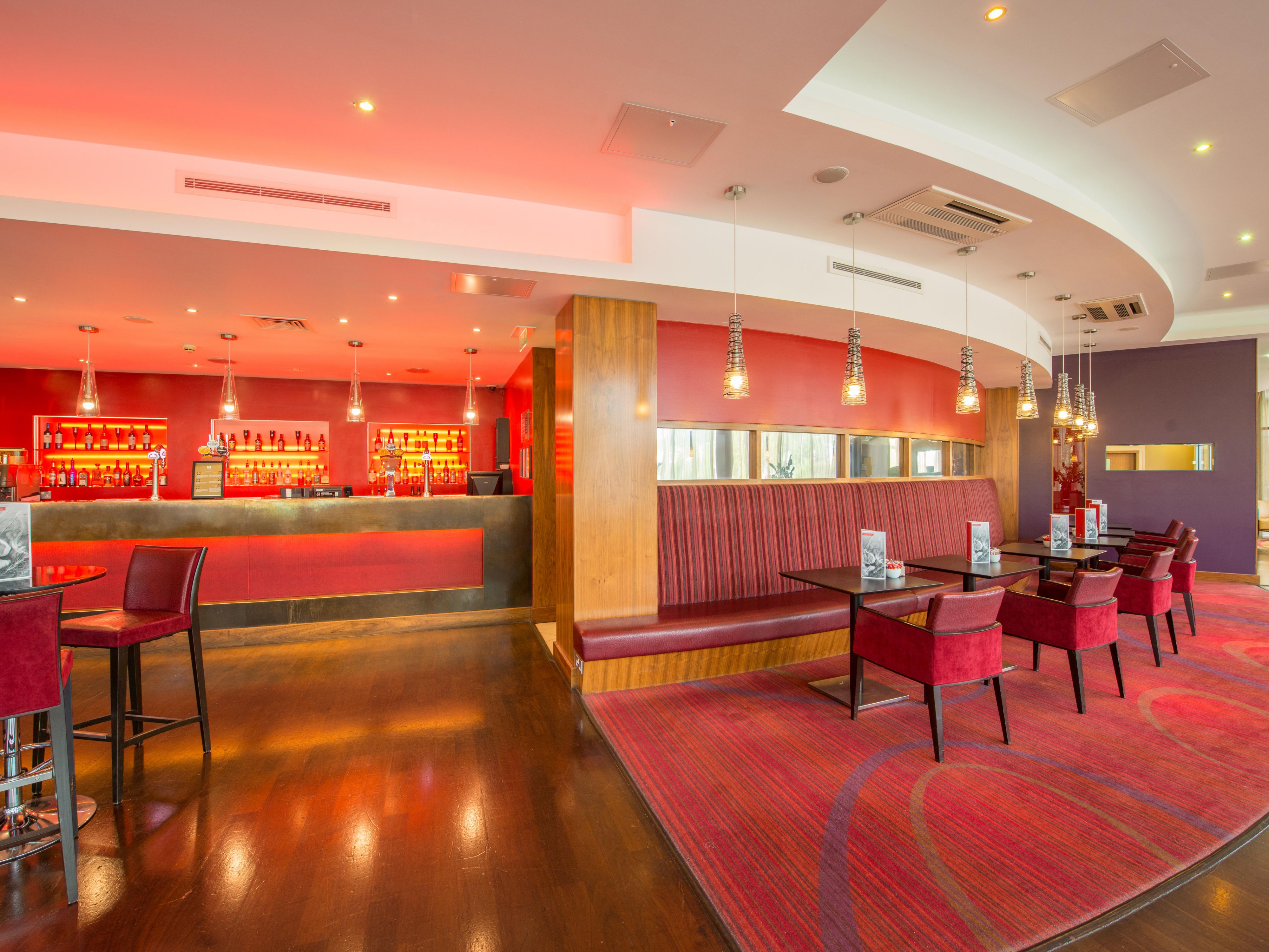 Our characterful restaurant welcomes both guests and visitors for breakfast, lunch and dinner. We also offer a lounge menu for light bites which is available in our bar area.