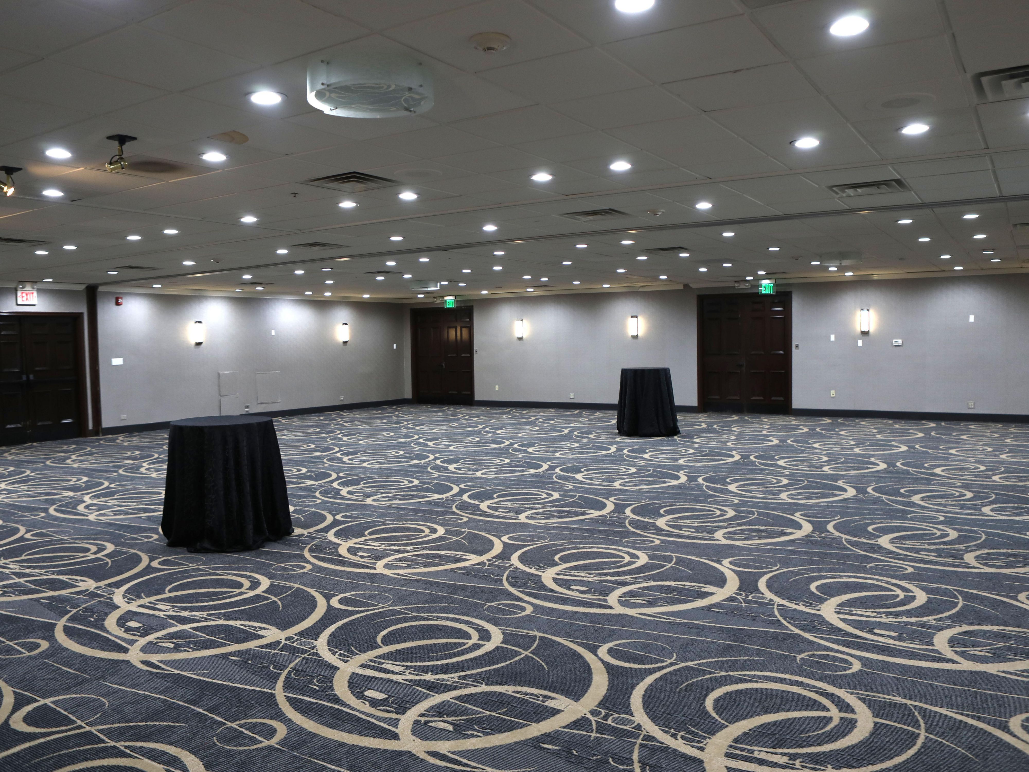 The hotel was just recently renovated with a state-of-the-art meeting space. If you're looking for something different, select menus from our Infamous Bar Louie Party Menu.