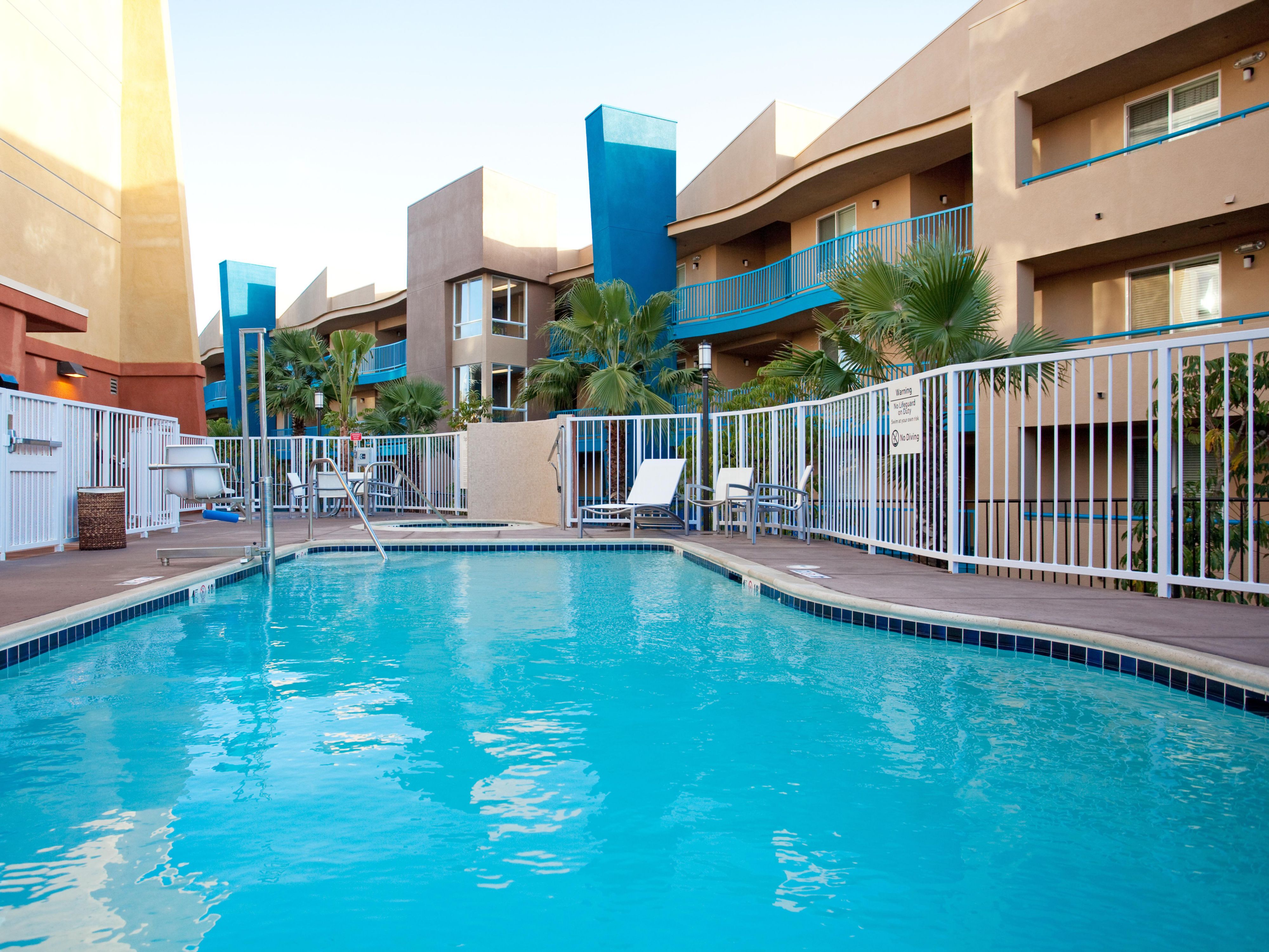 Hotel in Oceanside Holiday Inn Oceanside Camp Pendleton Area Hotel