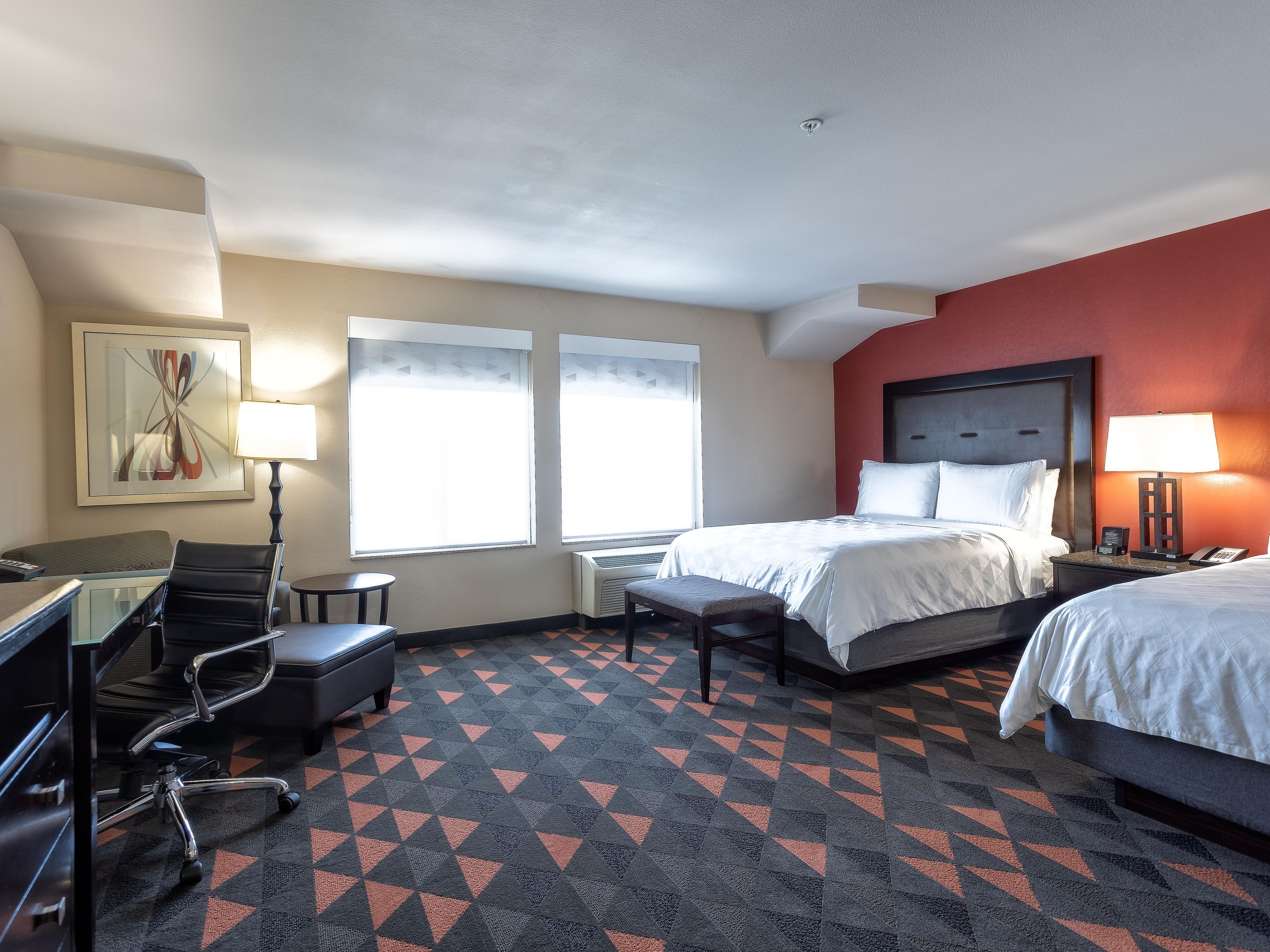 Two Queens Room