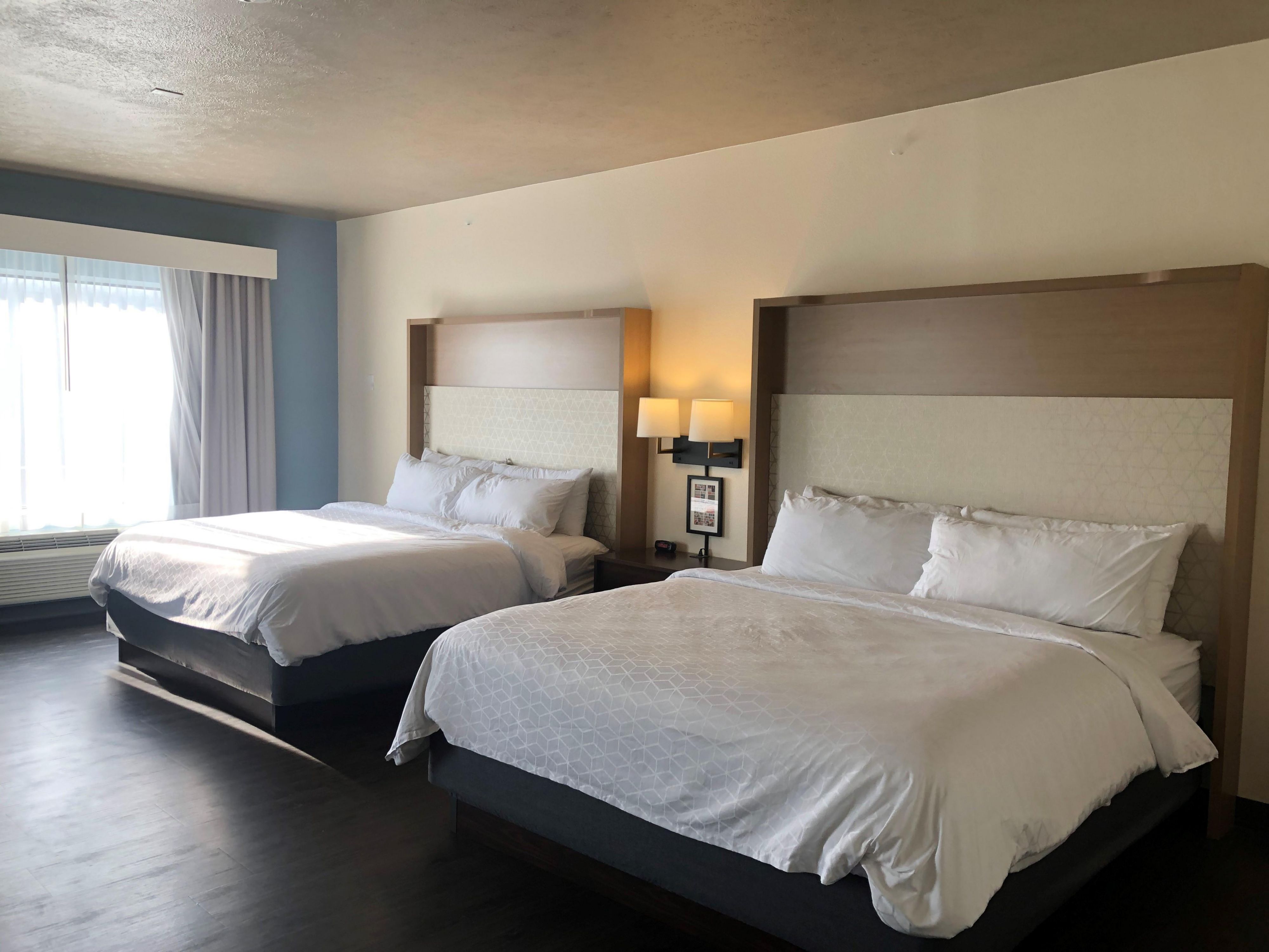 Hotels in Omaha, NE near Zoo Holiday Inn Omaha DowntownAirport
