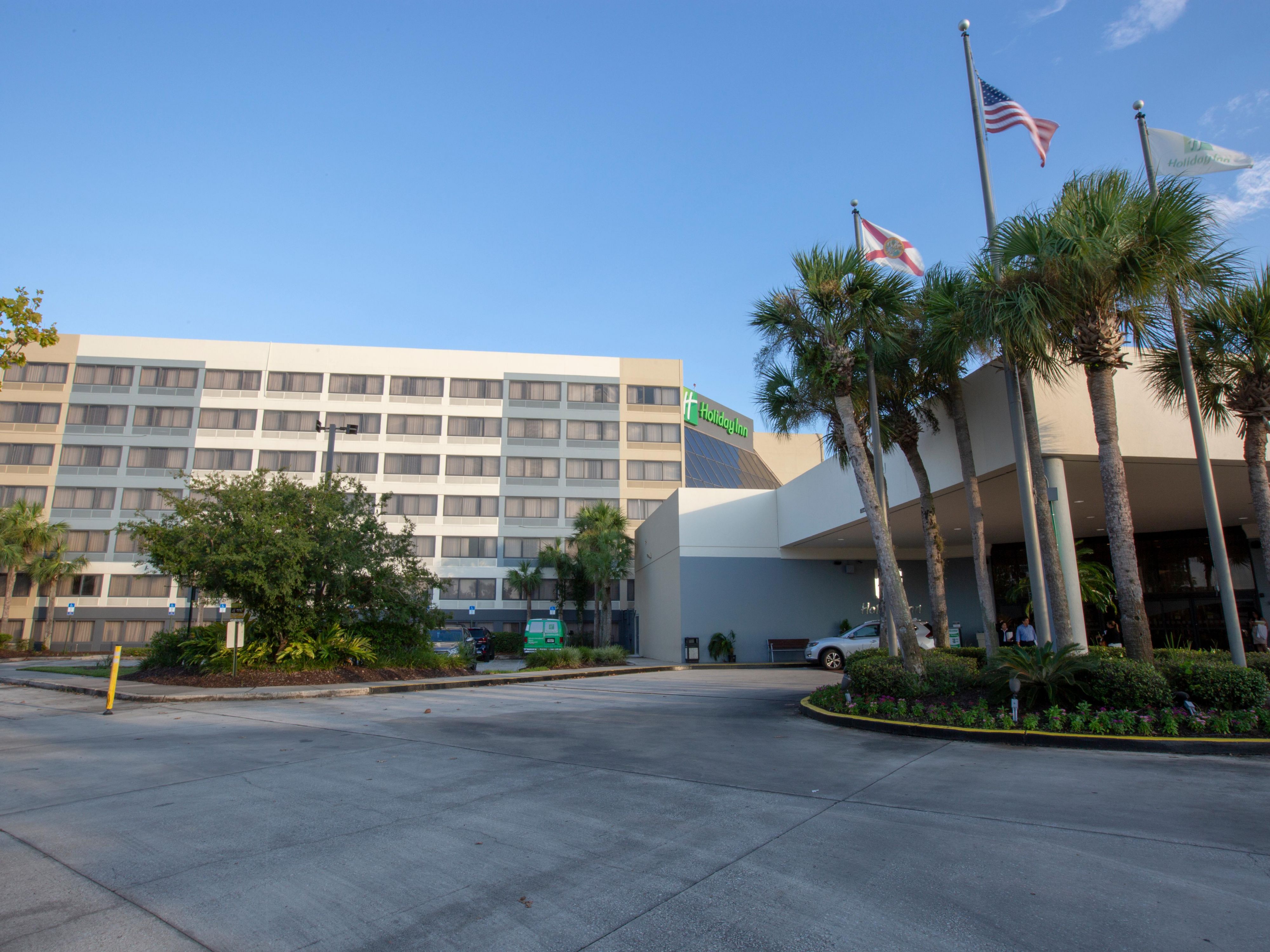 Holiday Inn Orlando 5686439424 4x3