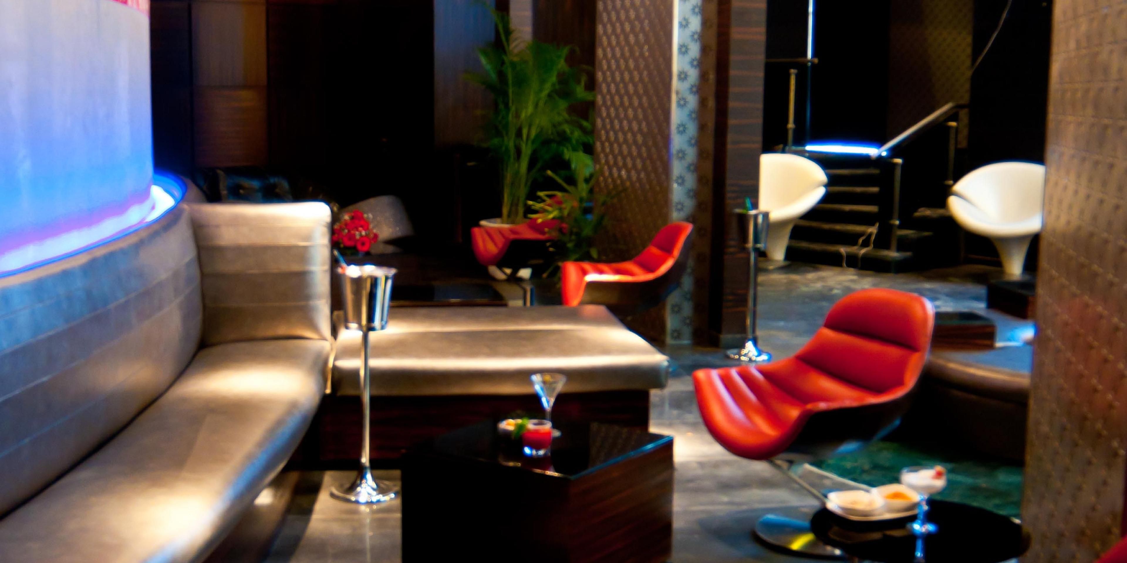 Bar and Lounge