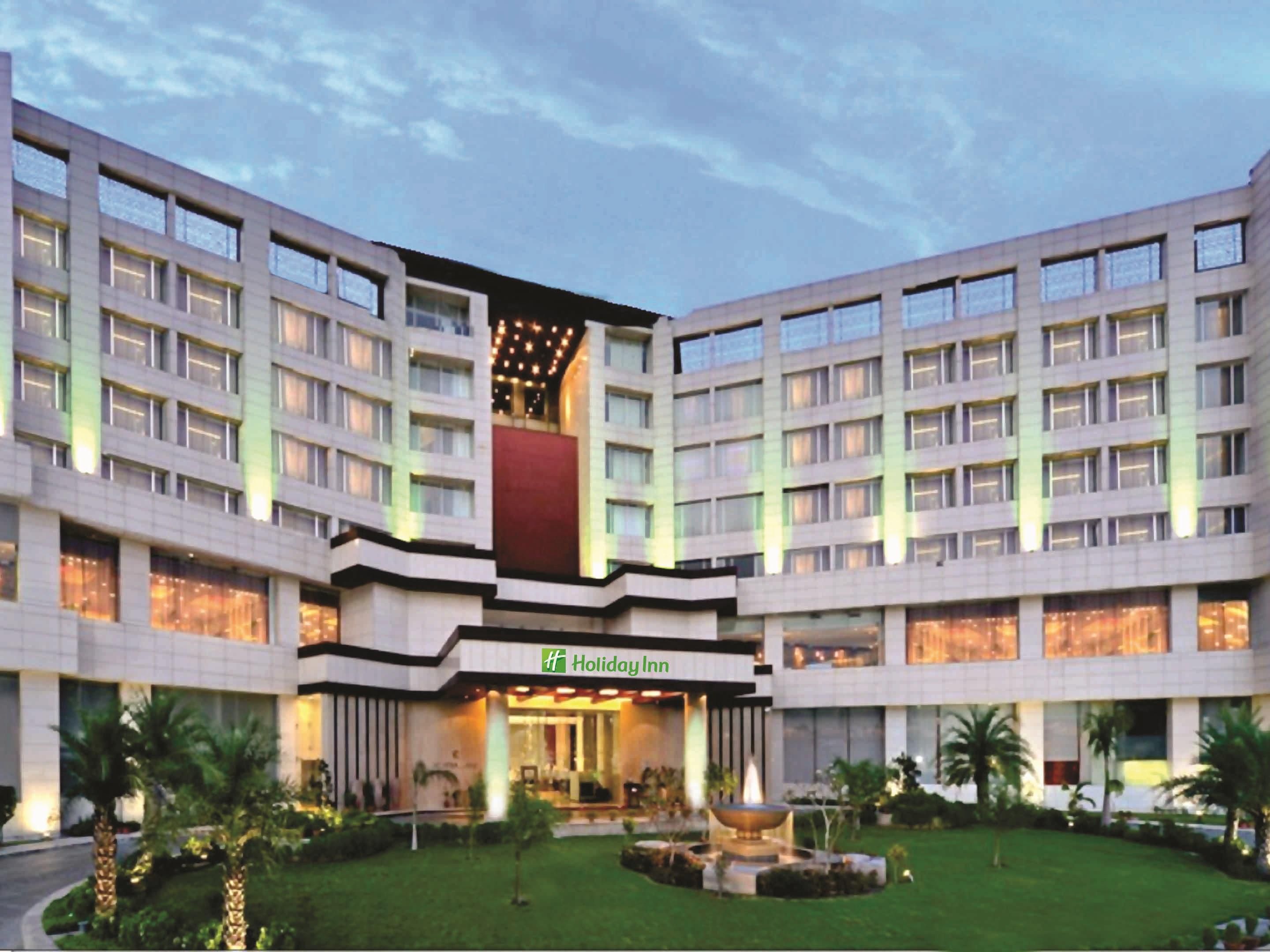 Hotel in Panchkula Holiday Inn Chandigarh Panchkula Hotel