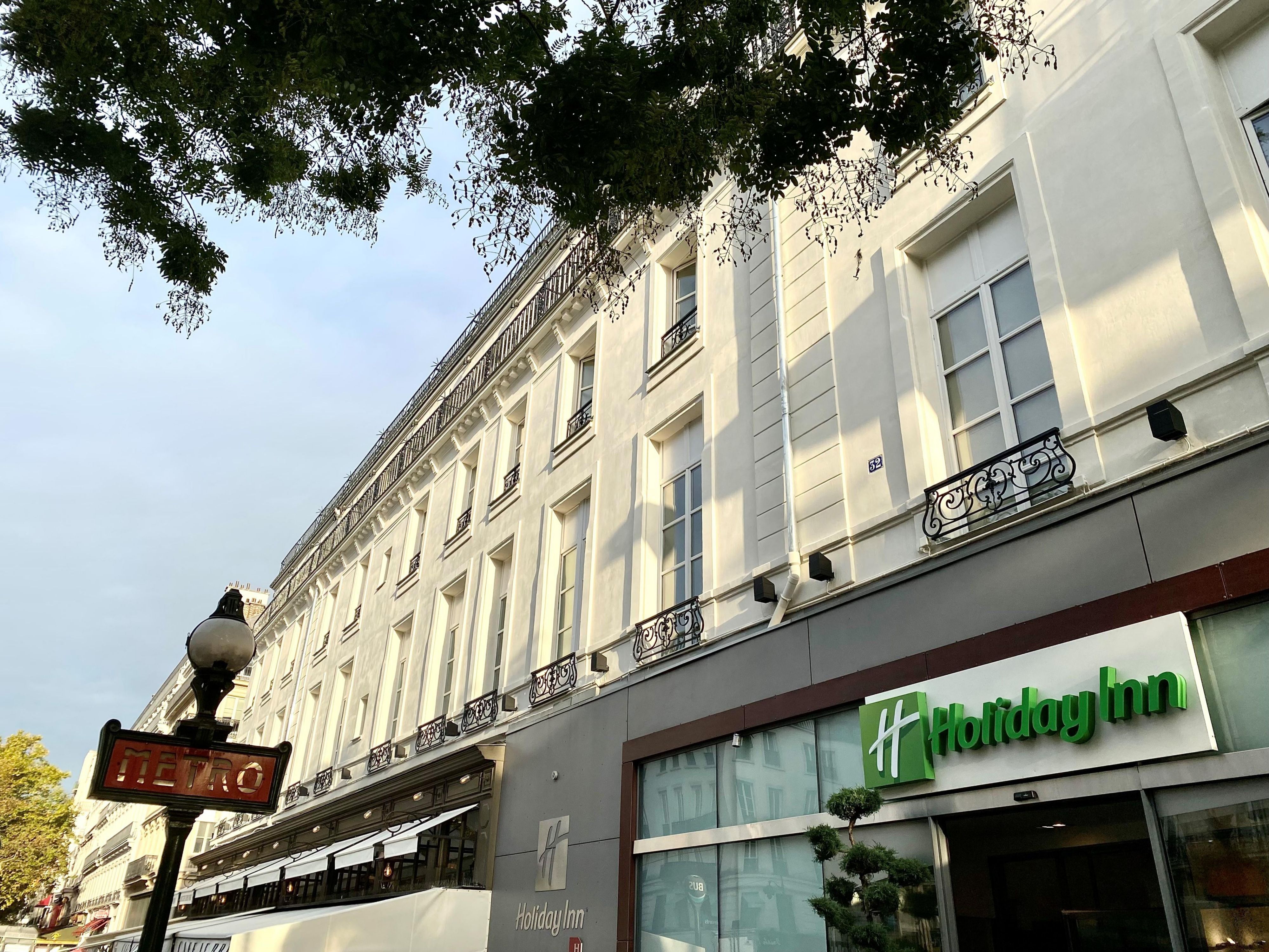 Picture/Photo: Stores in French style inside Paris hotel. Las